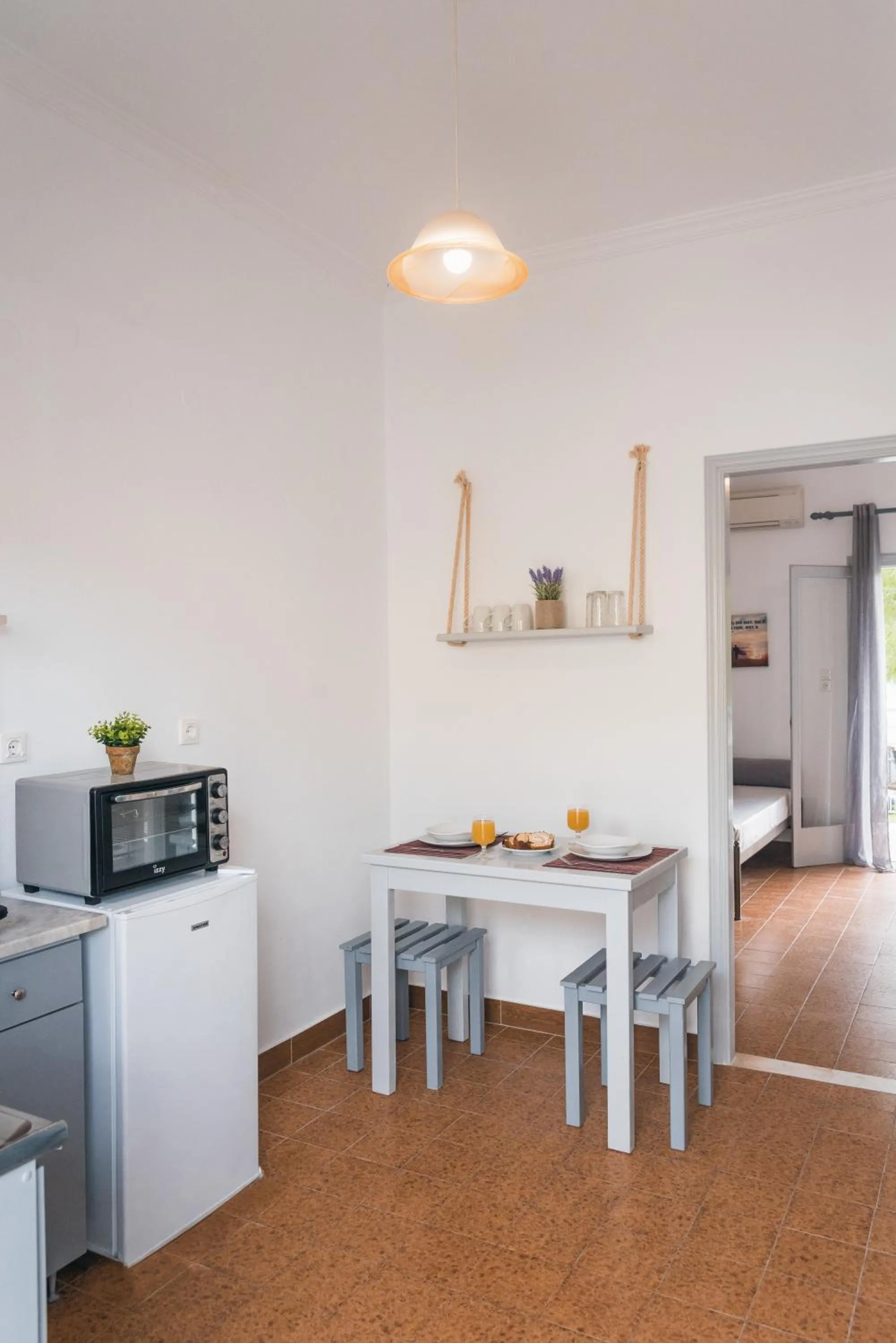 Kitchen or kitchenette in Three Seasons