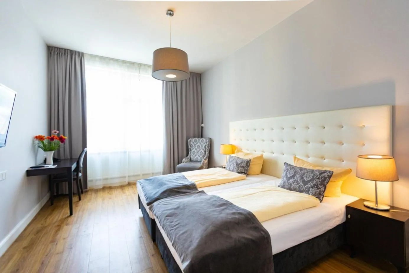Property building, Bed in Hotel Rheinischer Hof Bad Soden