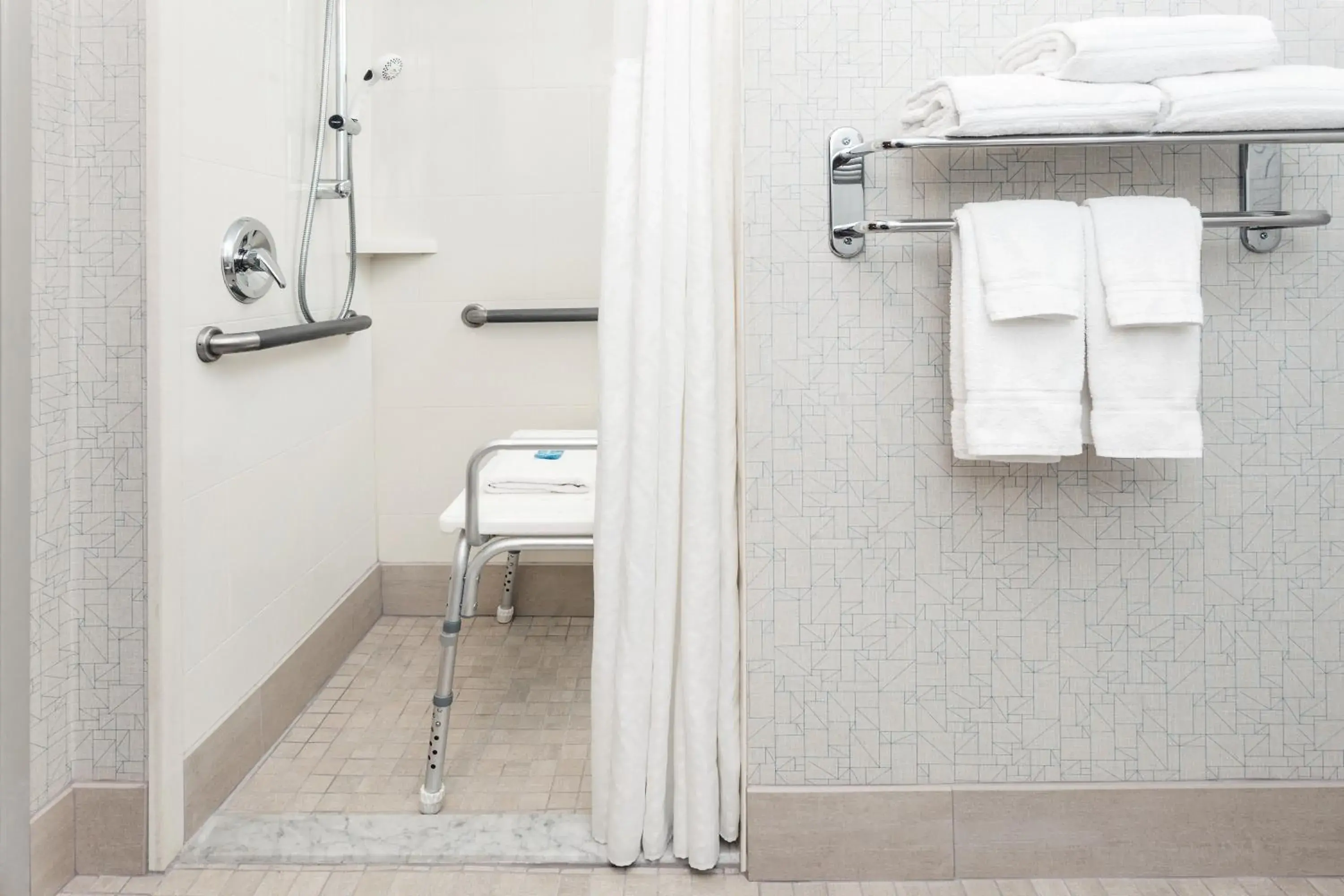 King Room - Hearing Accessible - Roll-in Shower in Holiday Inn Express South Portland by IHG King Room - Hearing Accessible - Roll-in Shower in Holiday Inn Express South Portland by IHG