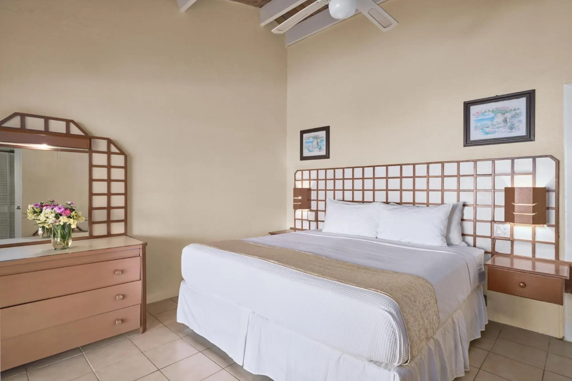 Bed in Hawksbill Resort Antigua - All Inclusive