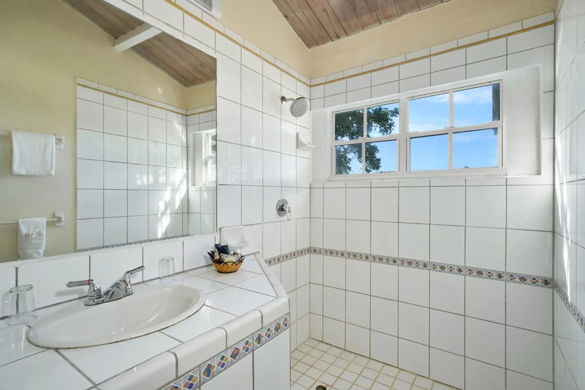 Shower in Hawksbill Resort Antigua - All Inclusive