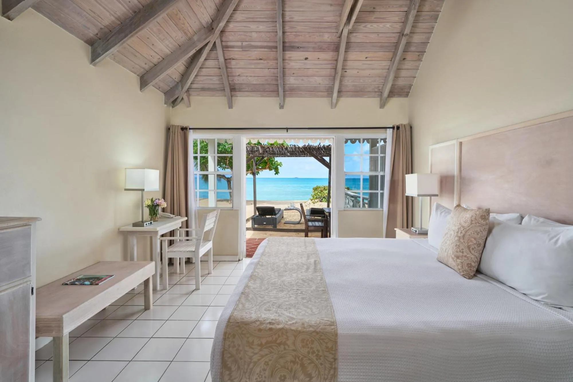 Bed in Hawksbill Resort Antigua - All Inclusive