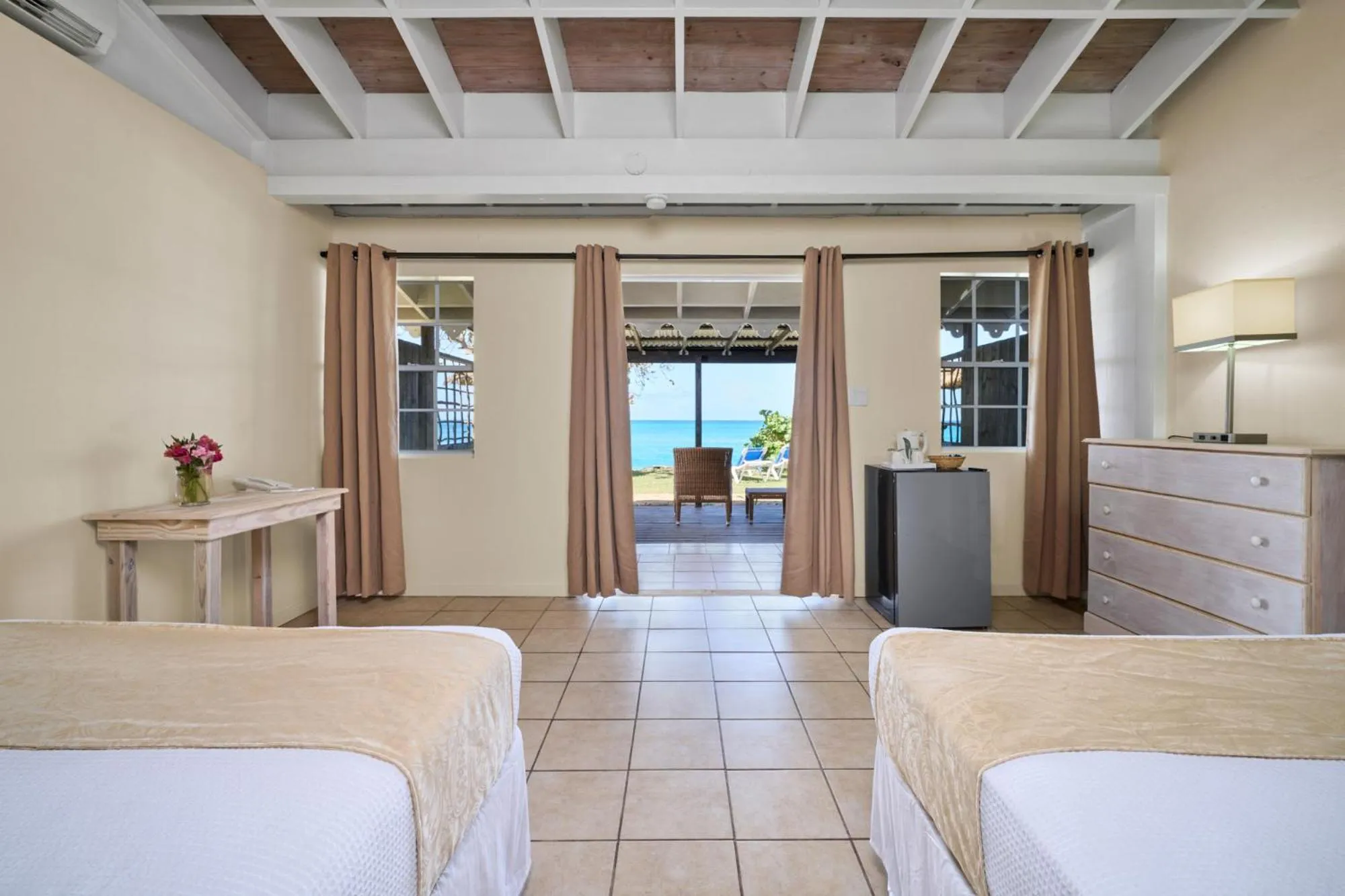 Bed in Hawksbill Resort Antigua - All Inclusive