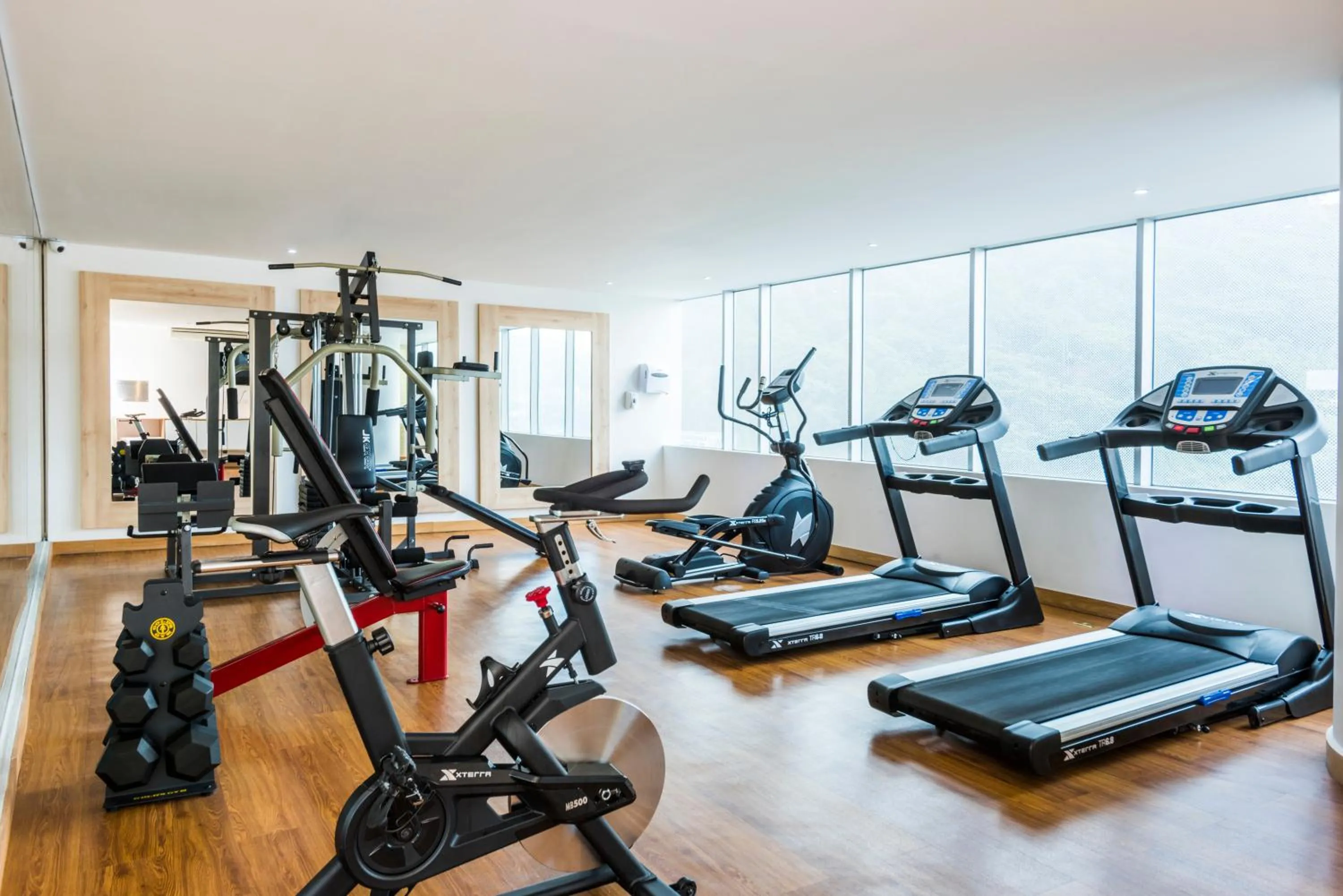 Fitness centre/facilities in La Quinta by Wyndham Medellin