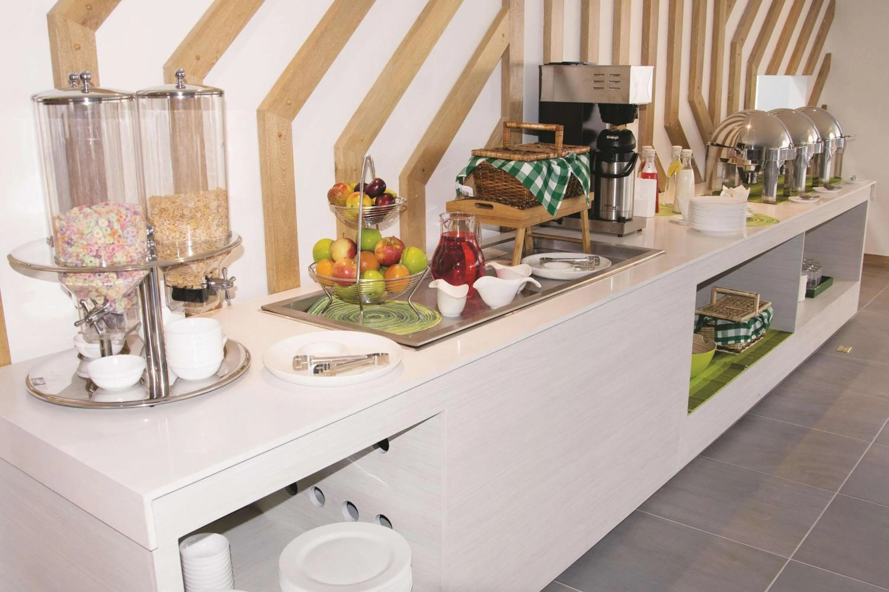 Restaurant/places to eat in La Quinta by Wyndham Medellin