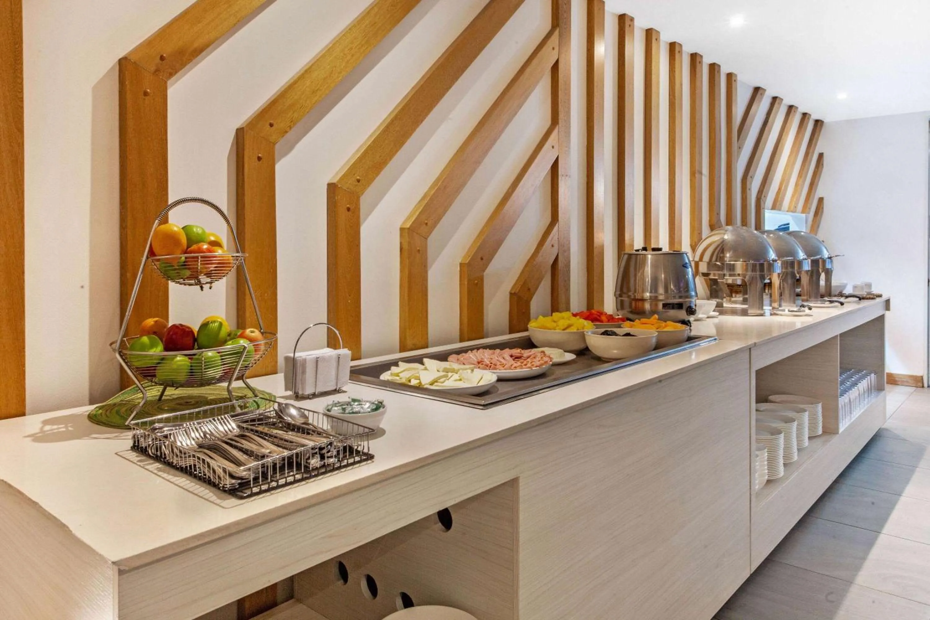 Breakfast in La Quinta by Wyndham Medellin