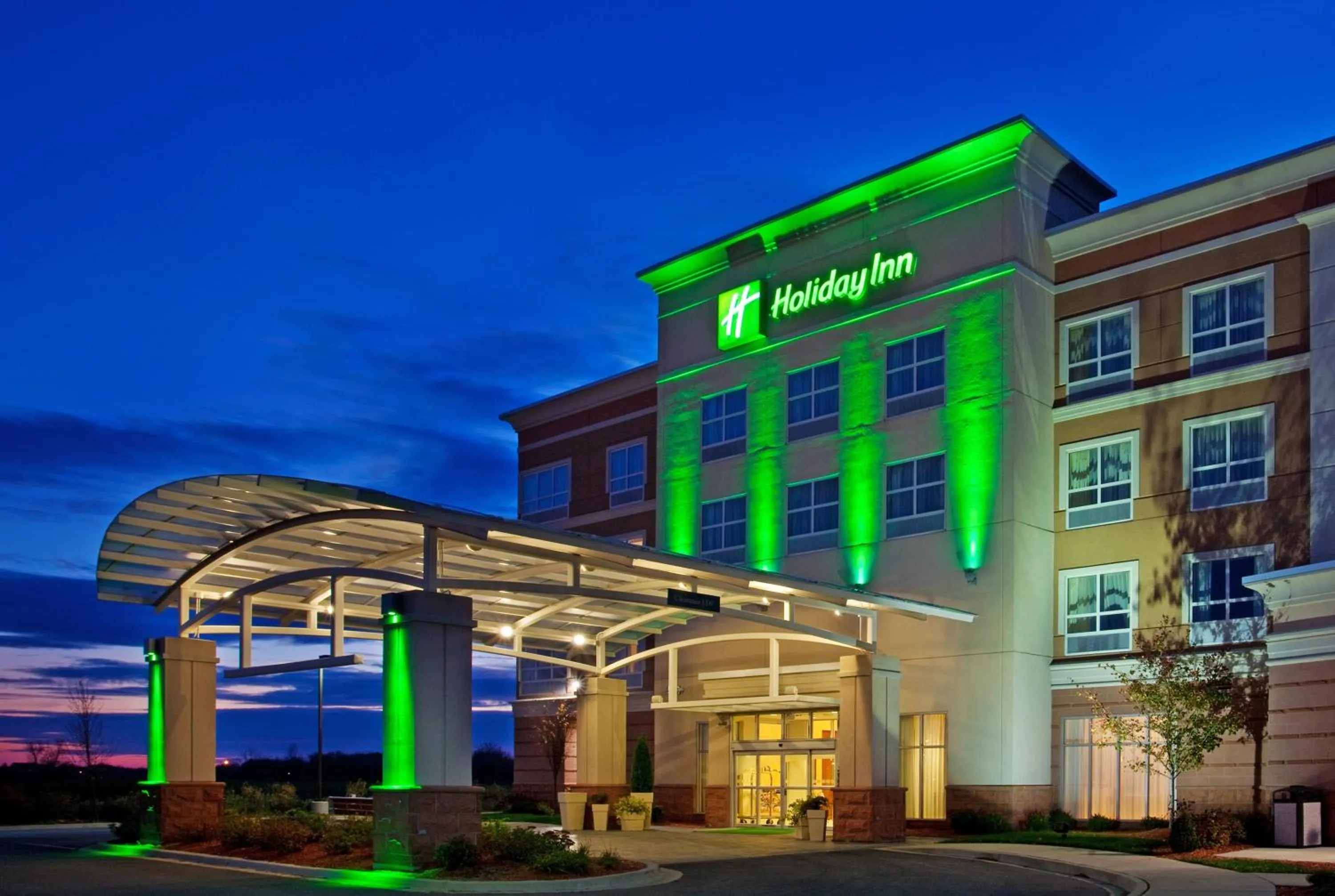 Property building in Holiday Inn Aurora North - Naperville by IHG
