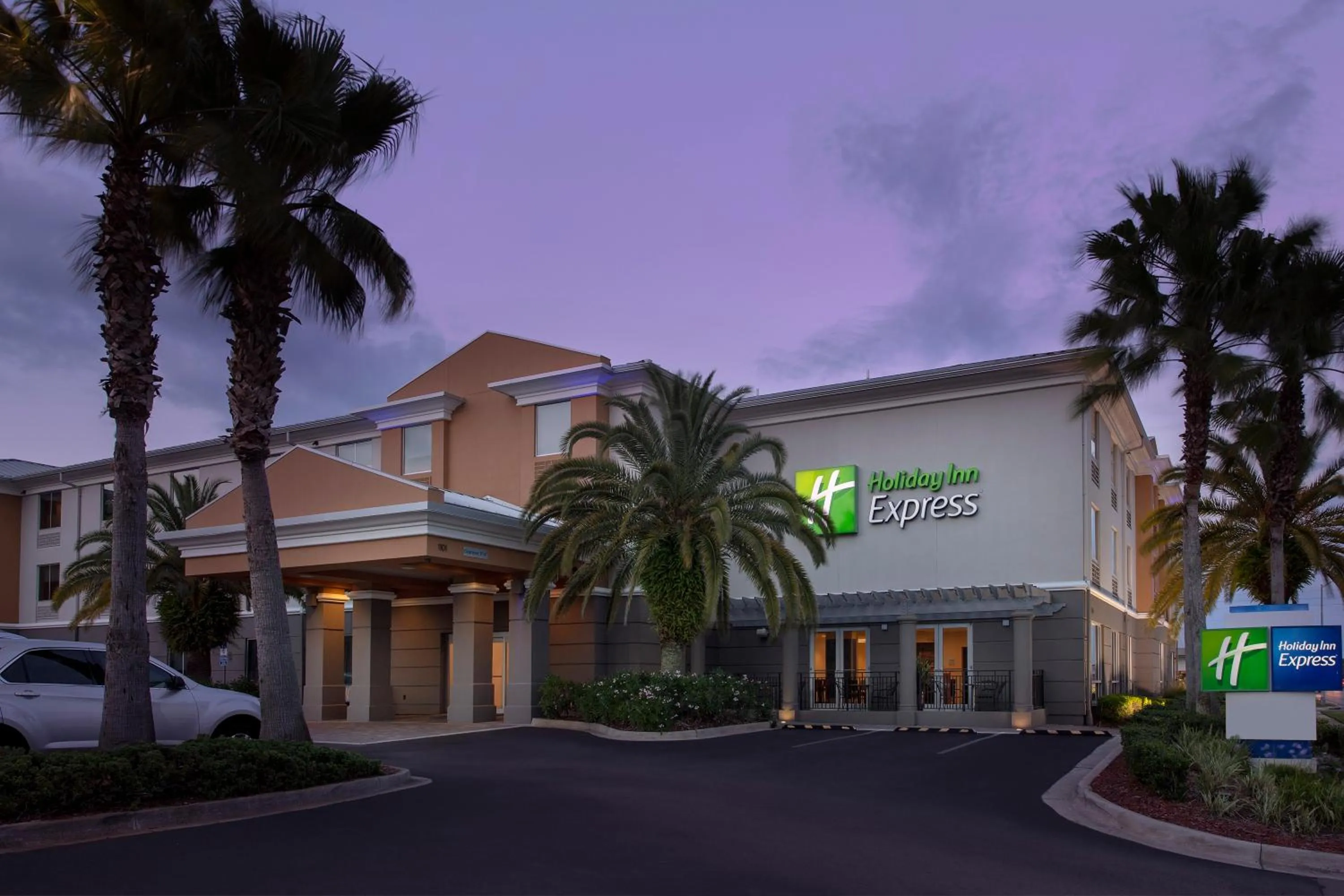 Property building in Holiday Inn Express Jacksonville Beach by IHG