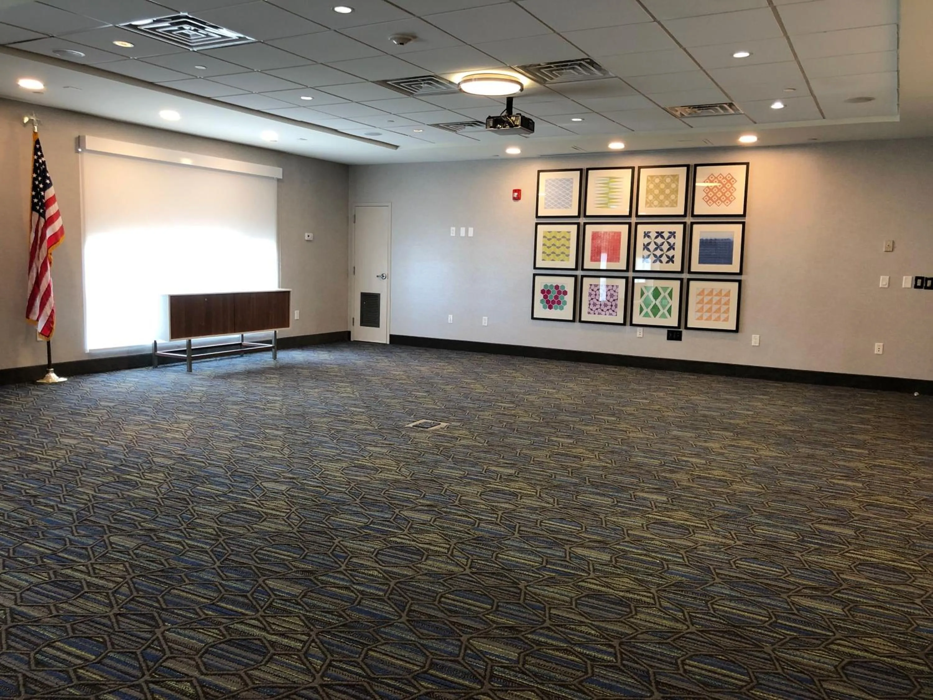 Meeting/conference room in Holiday Inn Express Jacksonville Beach by IHG