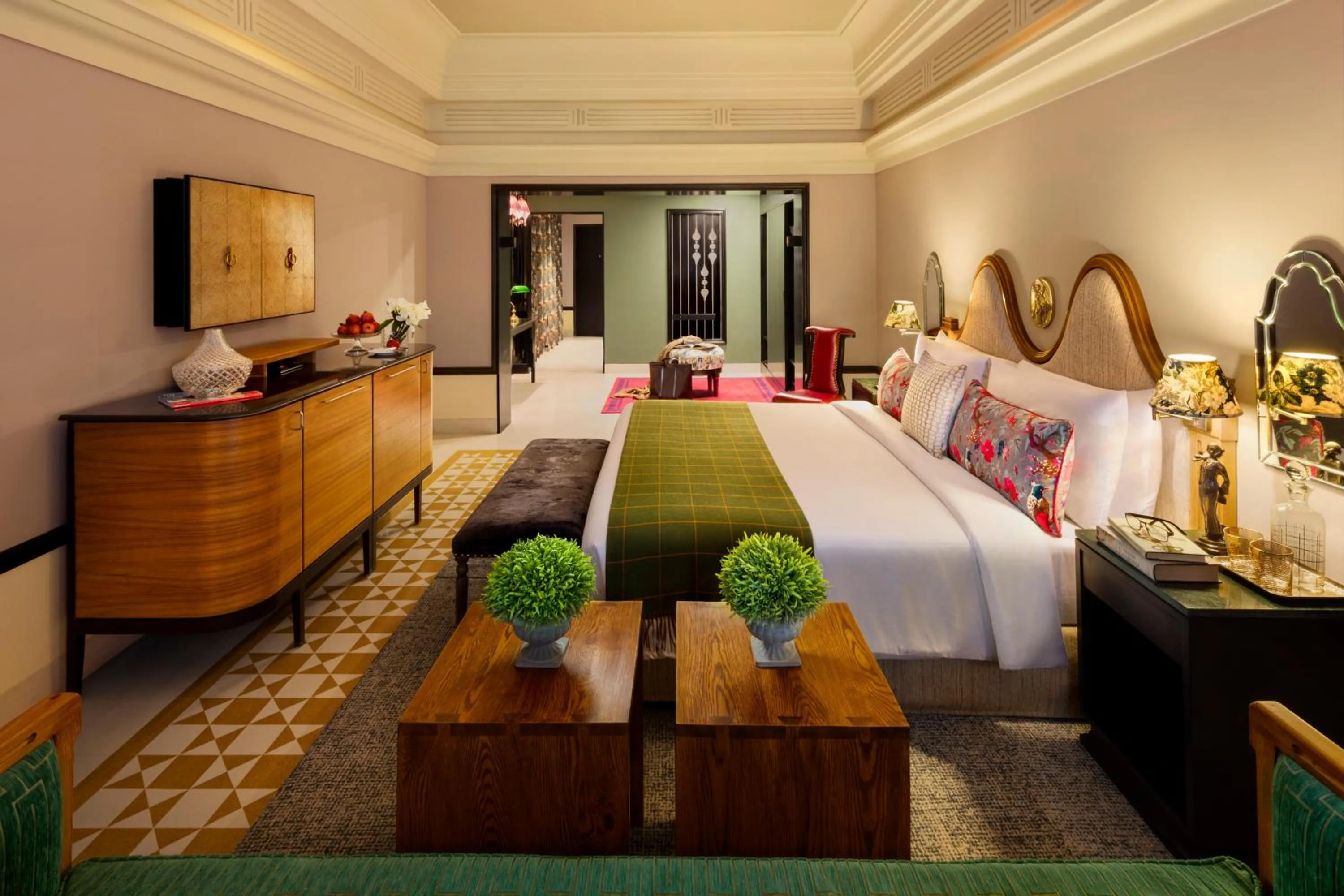 Photo of the whole room, Bed in Narendra Bhawan