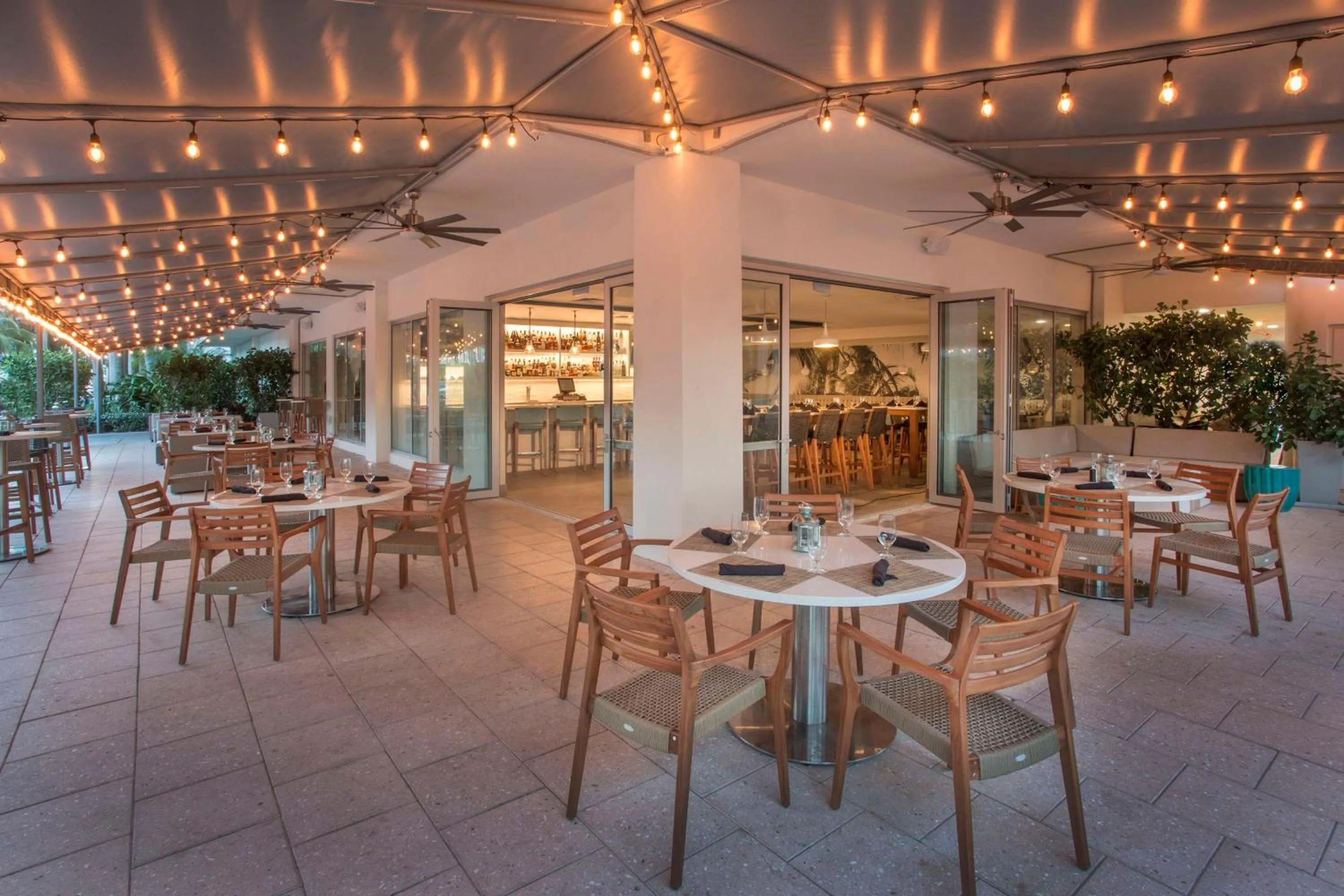 Restaurant/places to eat in DoubleTree Resort Hollywood Beach