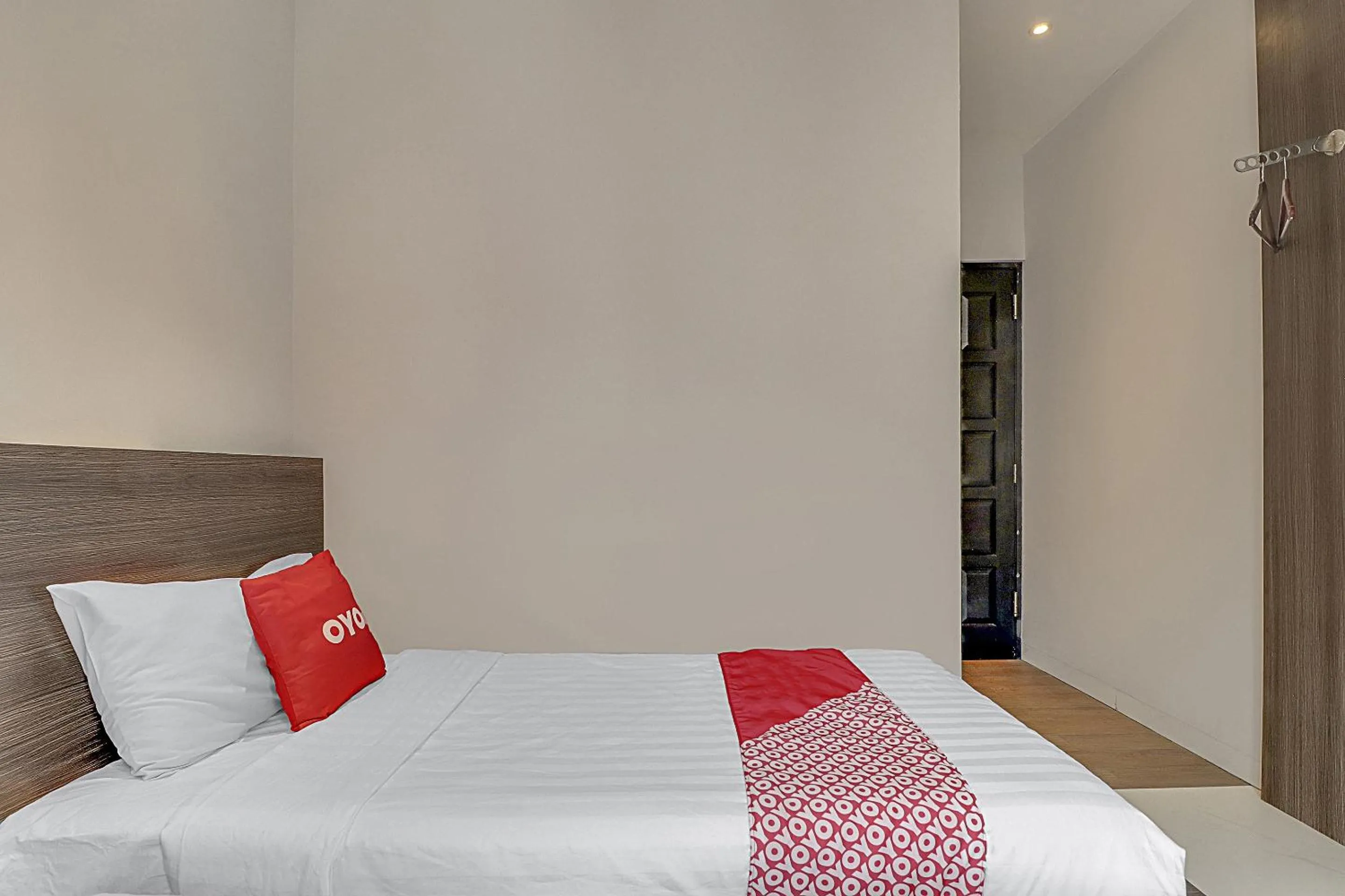 Bedroom, Bed in Collection O Cihampelas Near Ciwalk Formerly Regia Cihampelas