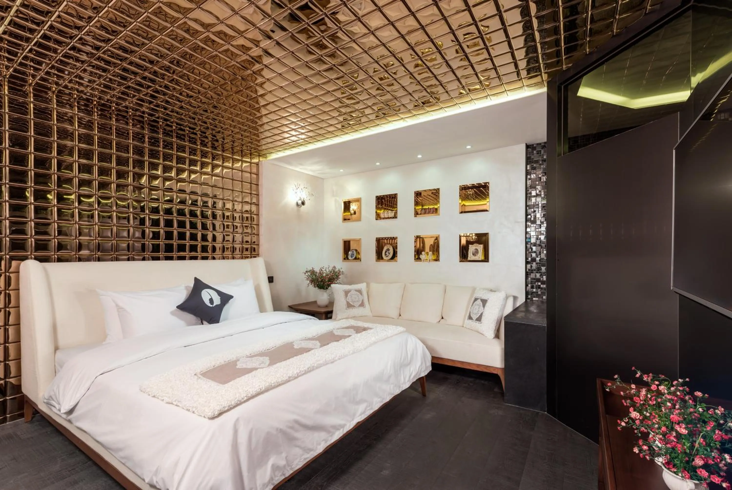 Photo of the whole room, Bed in Hotel The Designers Kondae