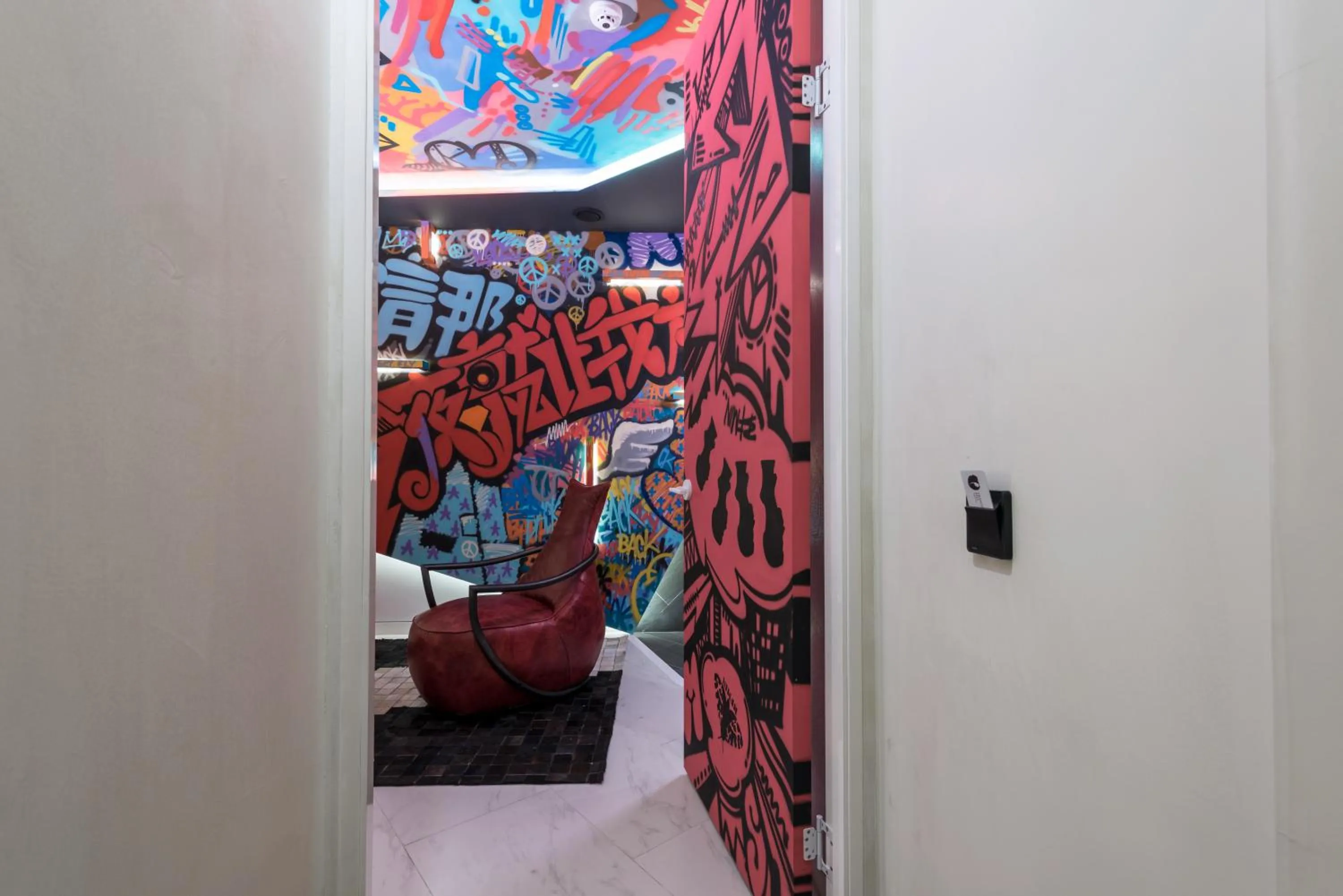 Decorative detail in Hotel The Designers Kondae