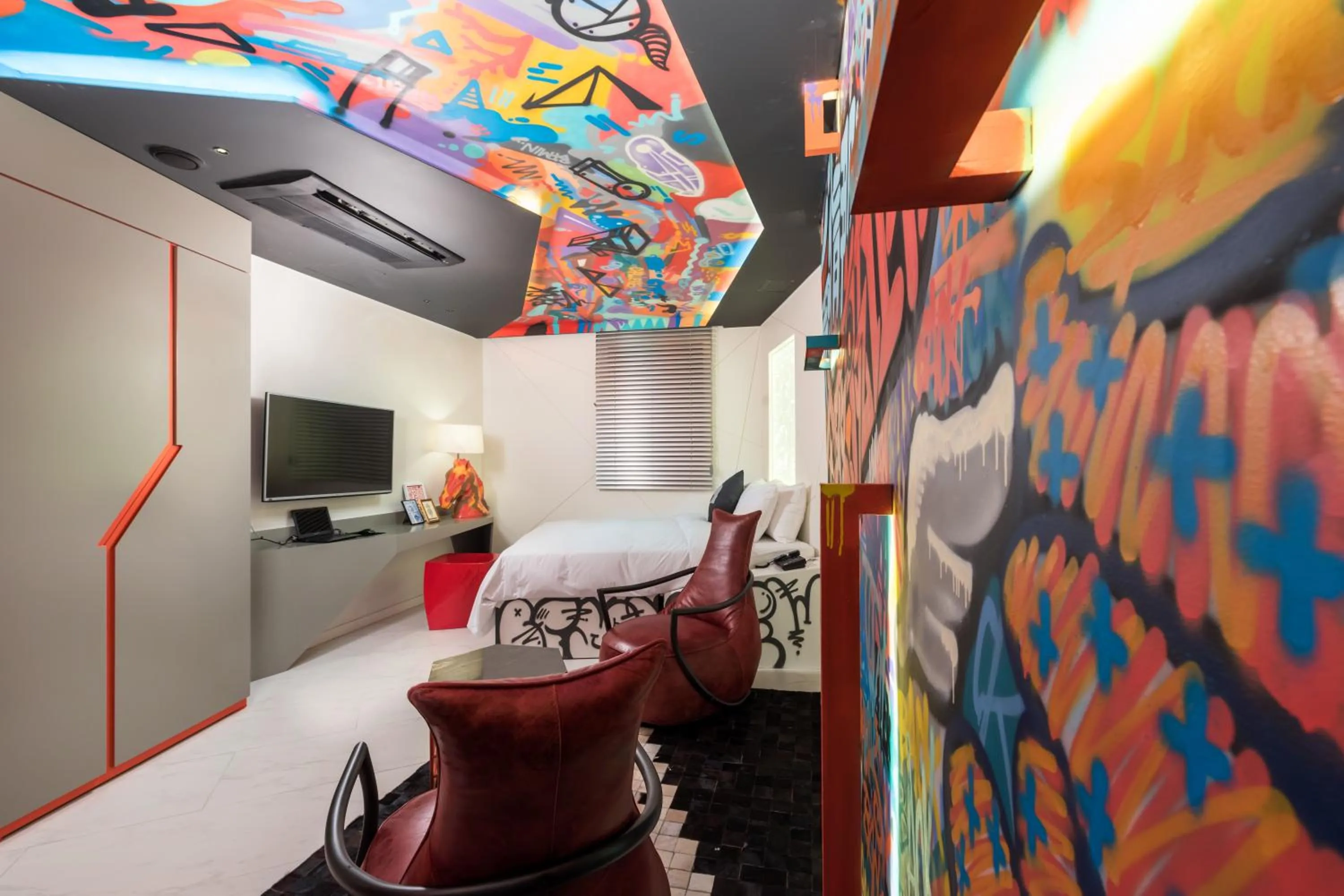 Photo of the whole room, Bed in Hotel The Designers Kondae