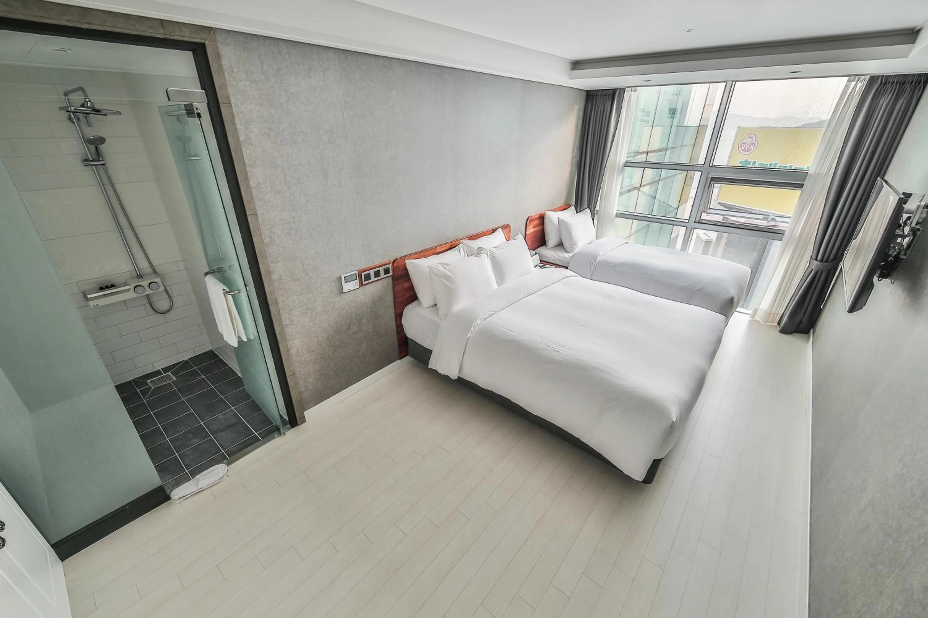 Decorative detail, Bed in Elysia Boutique Hotel