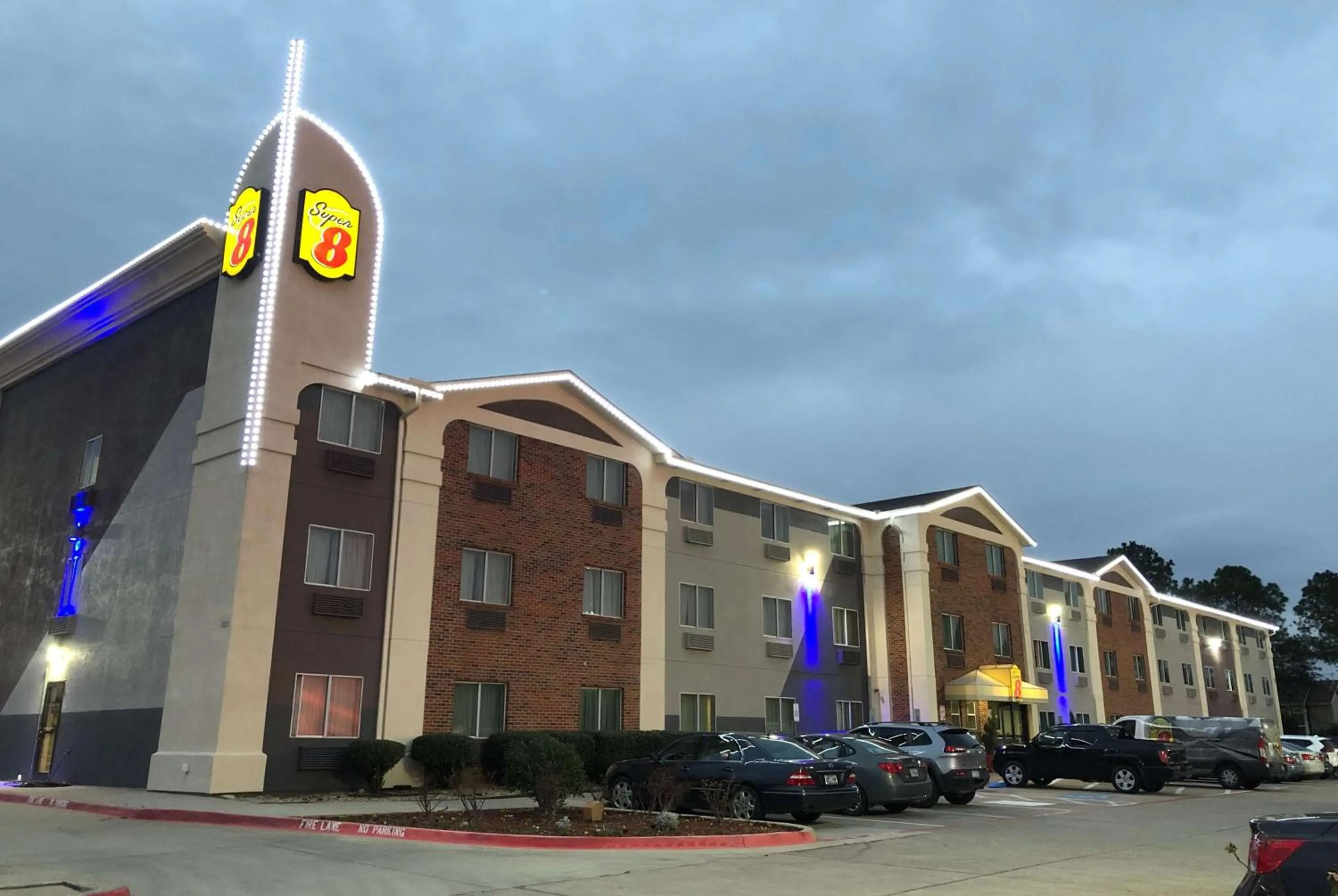 Property building in Super 8 by Wyndham Bedford DFW Airport West