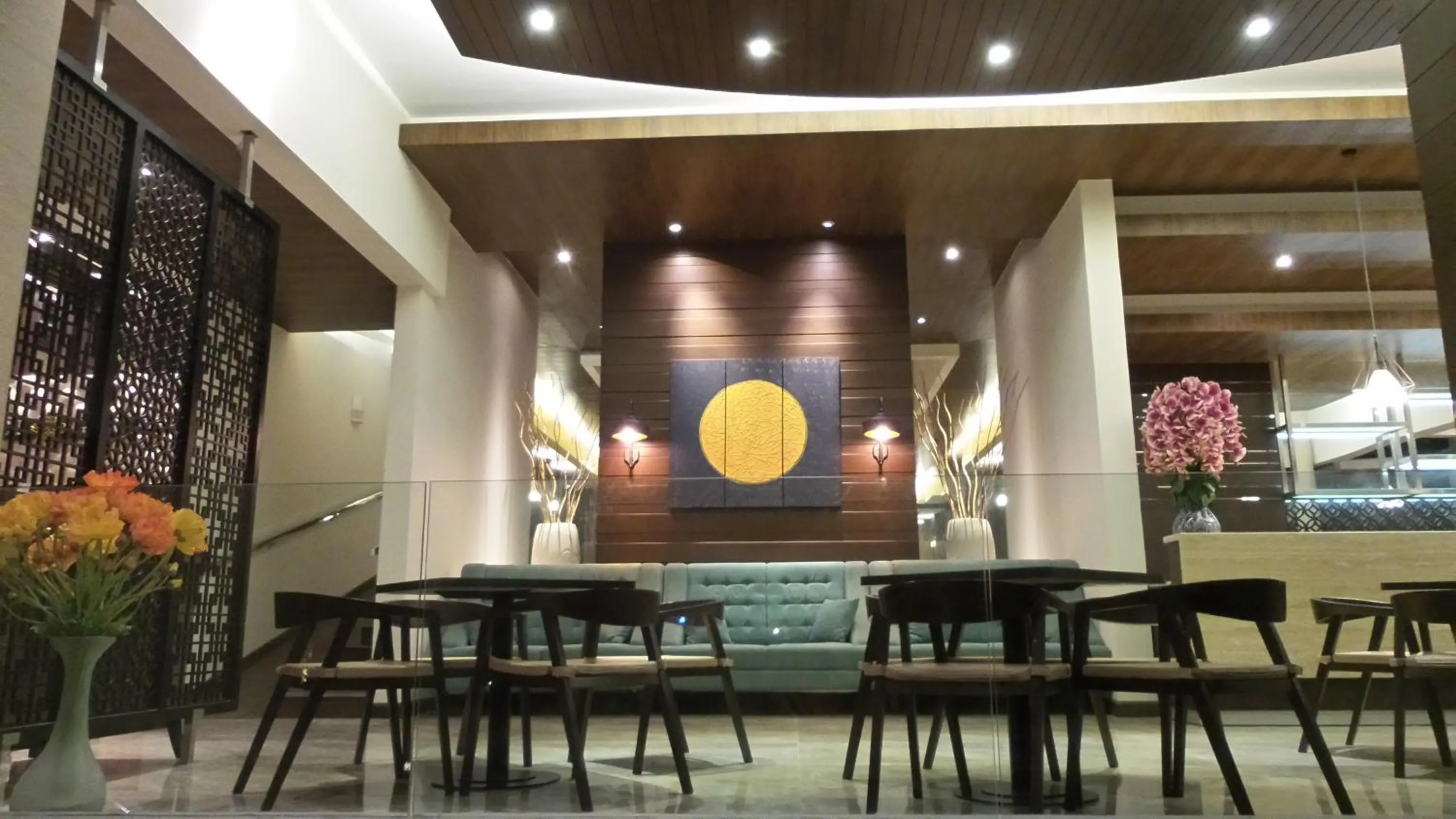 Restaurant/places to eat in Sweet Garden Guest House