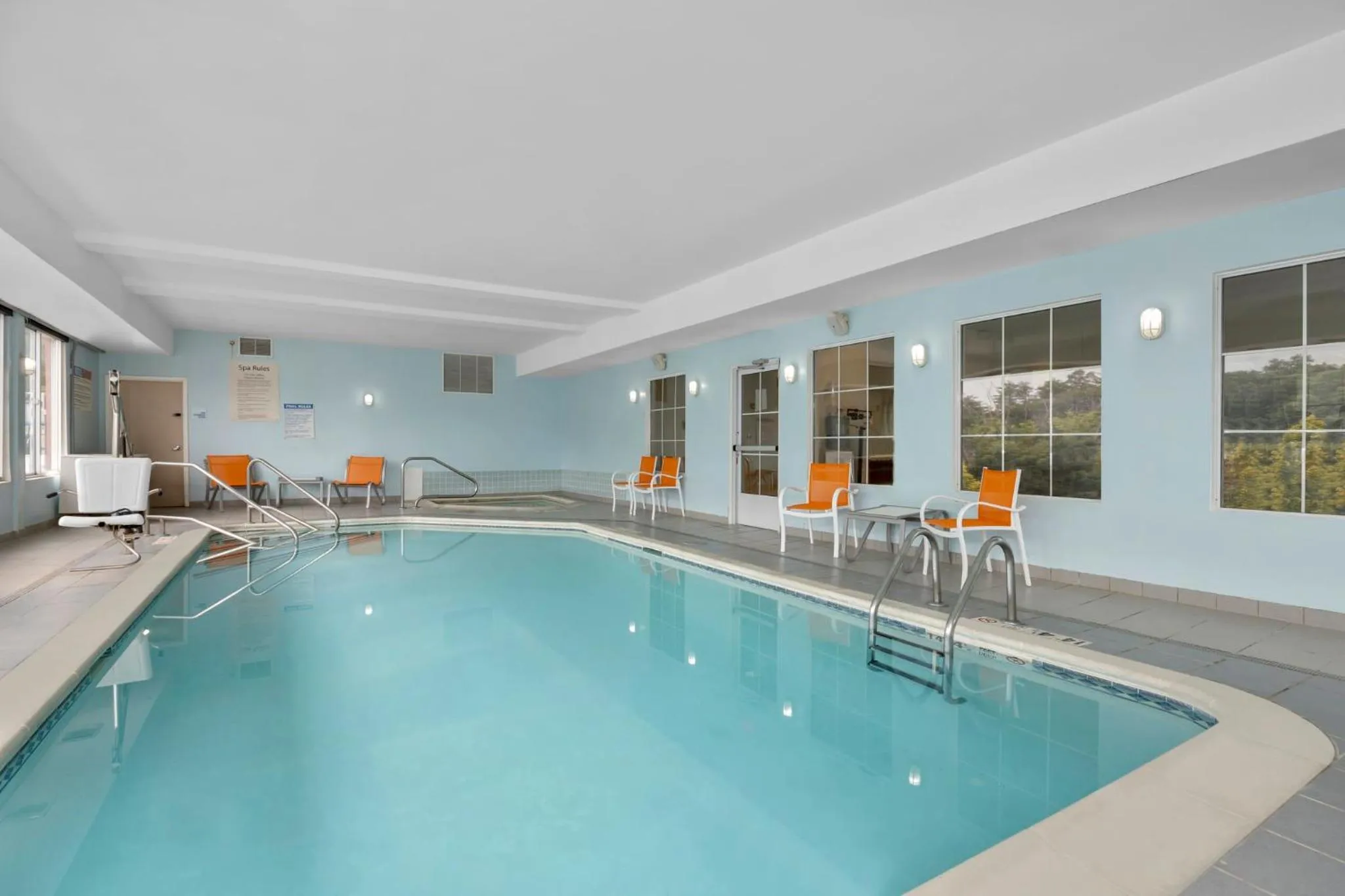 Swimming pool in Holiday Inn Express Hotel & Suites West Coxsackie by IHG