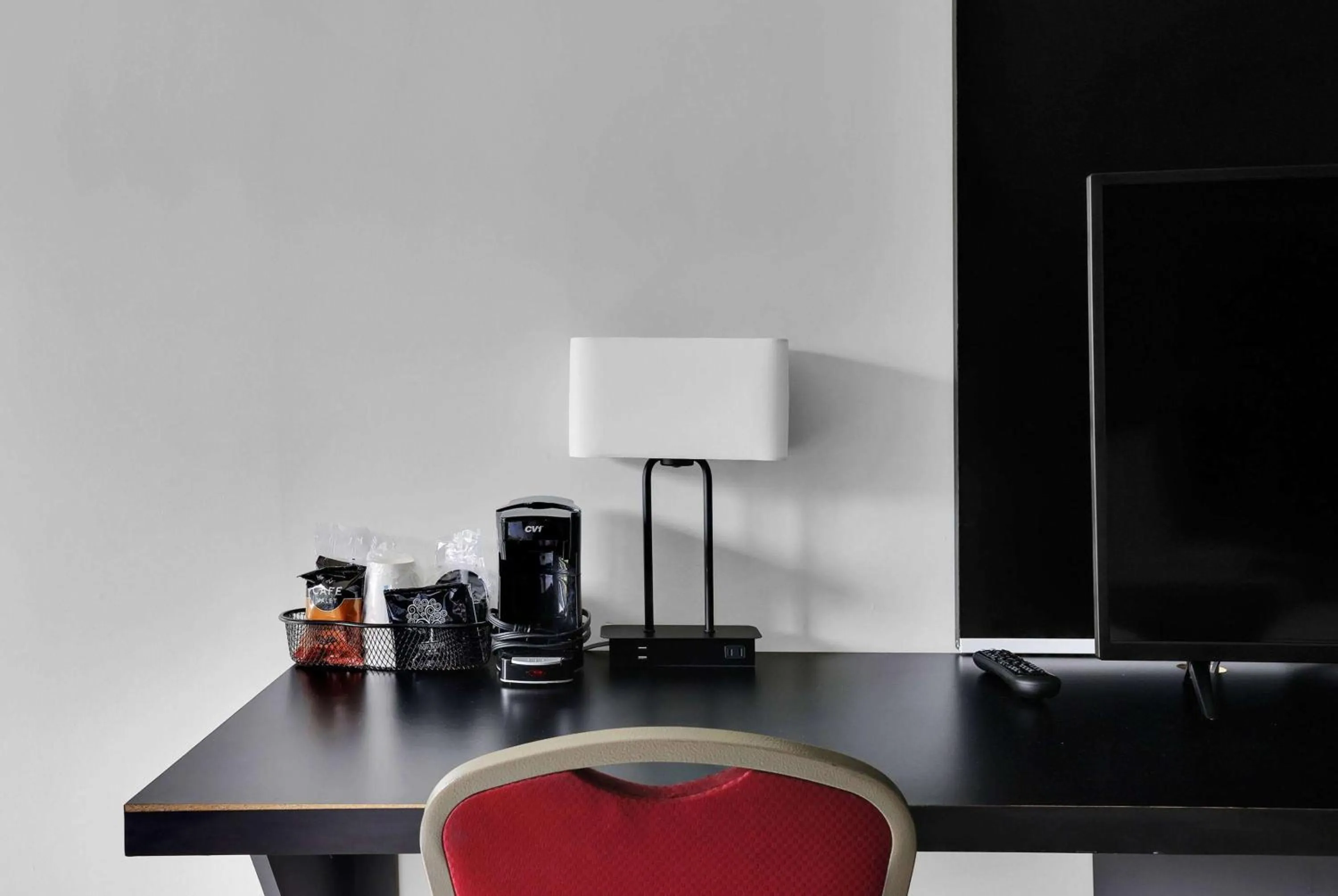 Photo of the whole room in Ramada by Wyndham Jacksonville I-95 by Butler Blvd