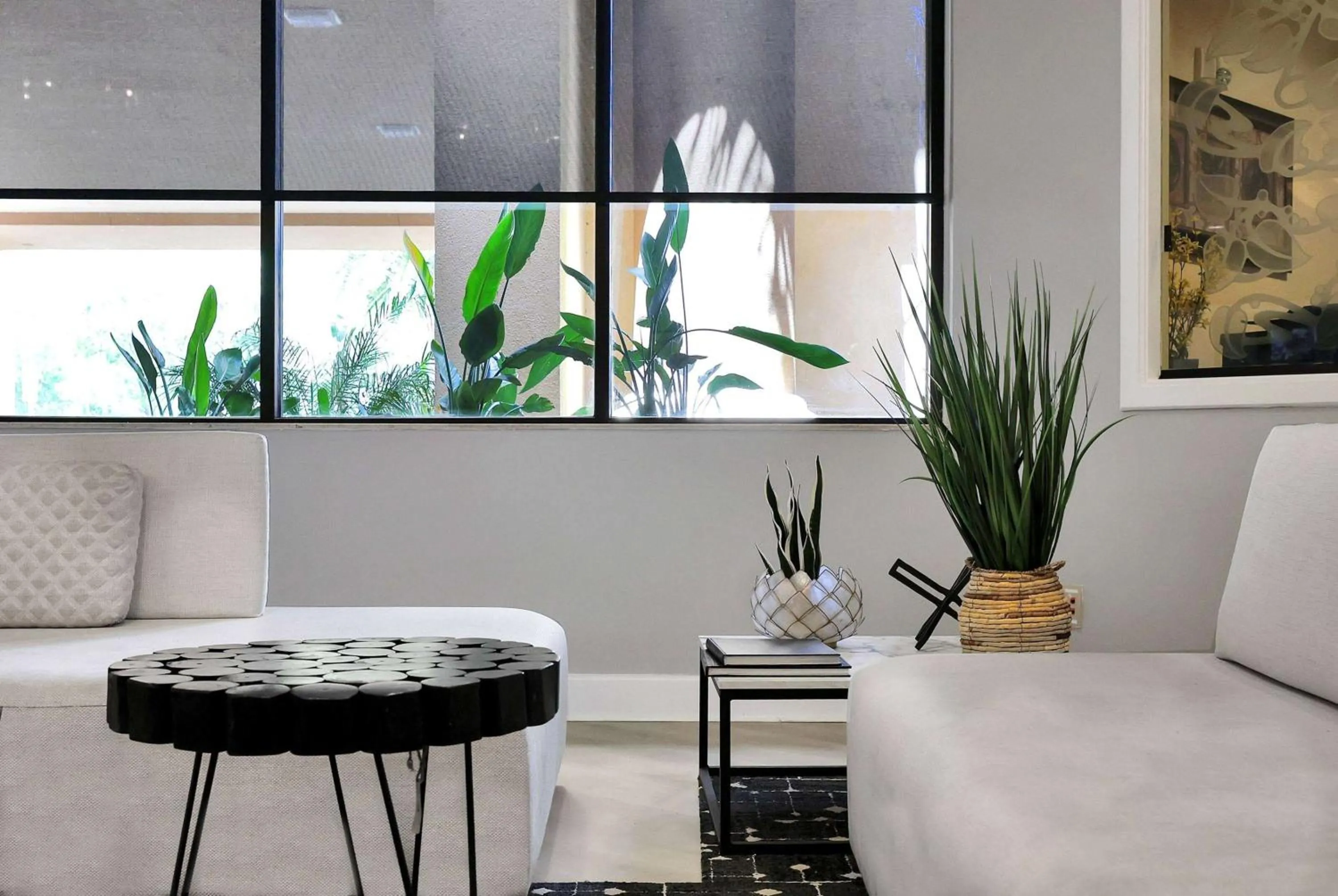 Lobby or reception in Ramada by Wyndham Jacksonville I-95 by Butler Blvd