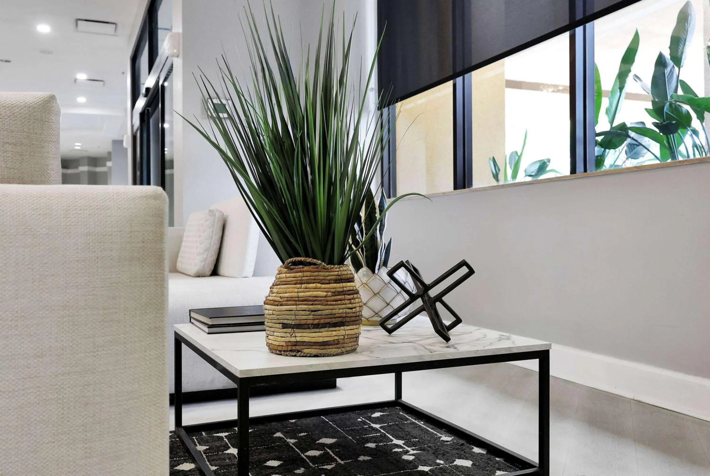 Lobby or reception in Ramada by Wyndham Jacksonville I-95 by Butler Blvd