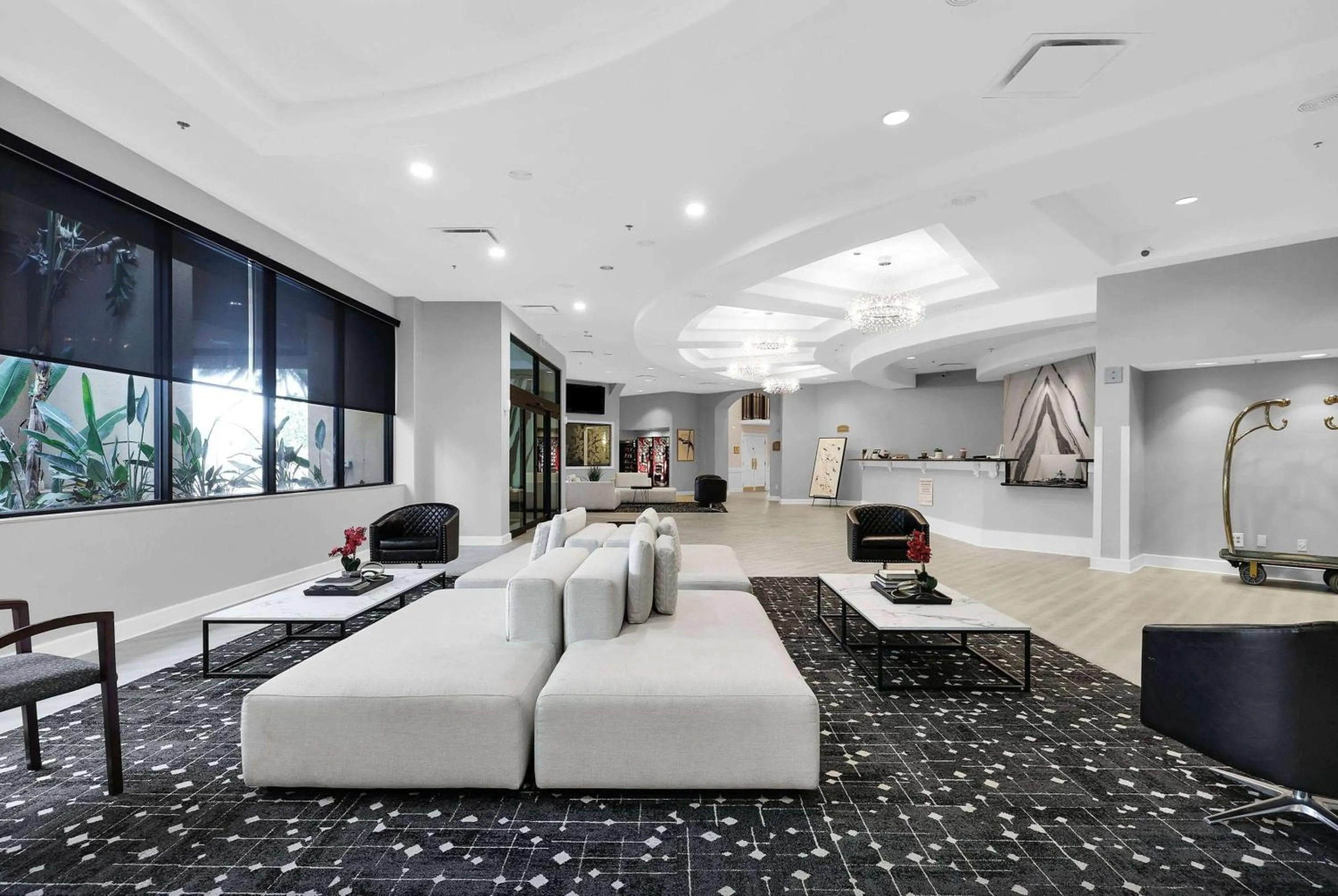 Lobby or reception, Bed in Ramada by Wyndham Jacksonville I-95 by Butler Blvd