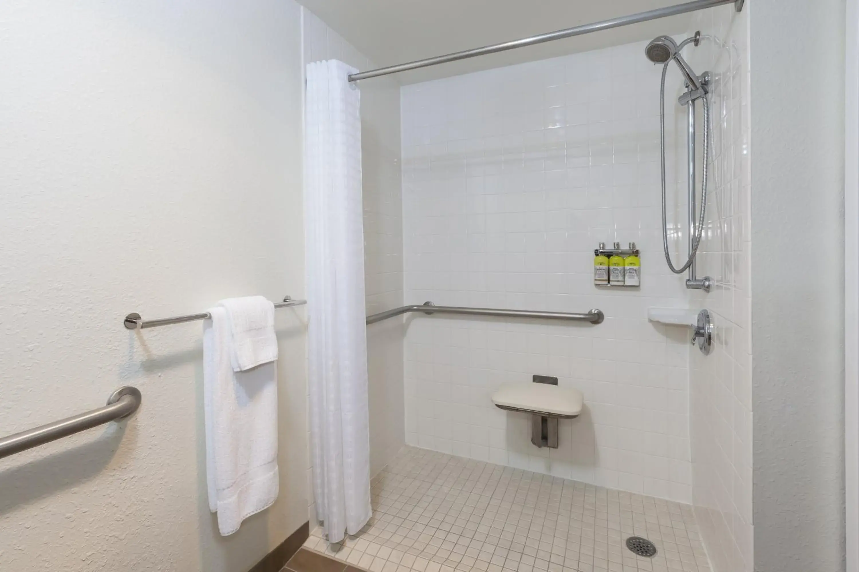 Studio Queen Suite with Accessible Roll-In Shower in Candlewood Suites Grand Rapids Airport by IHG Studio Queen Suite with Accessible Roll-In Shower in Candlewood Suites Grand Rapids Airport by IHG