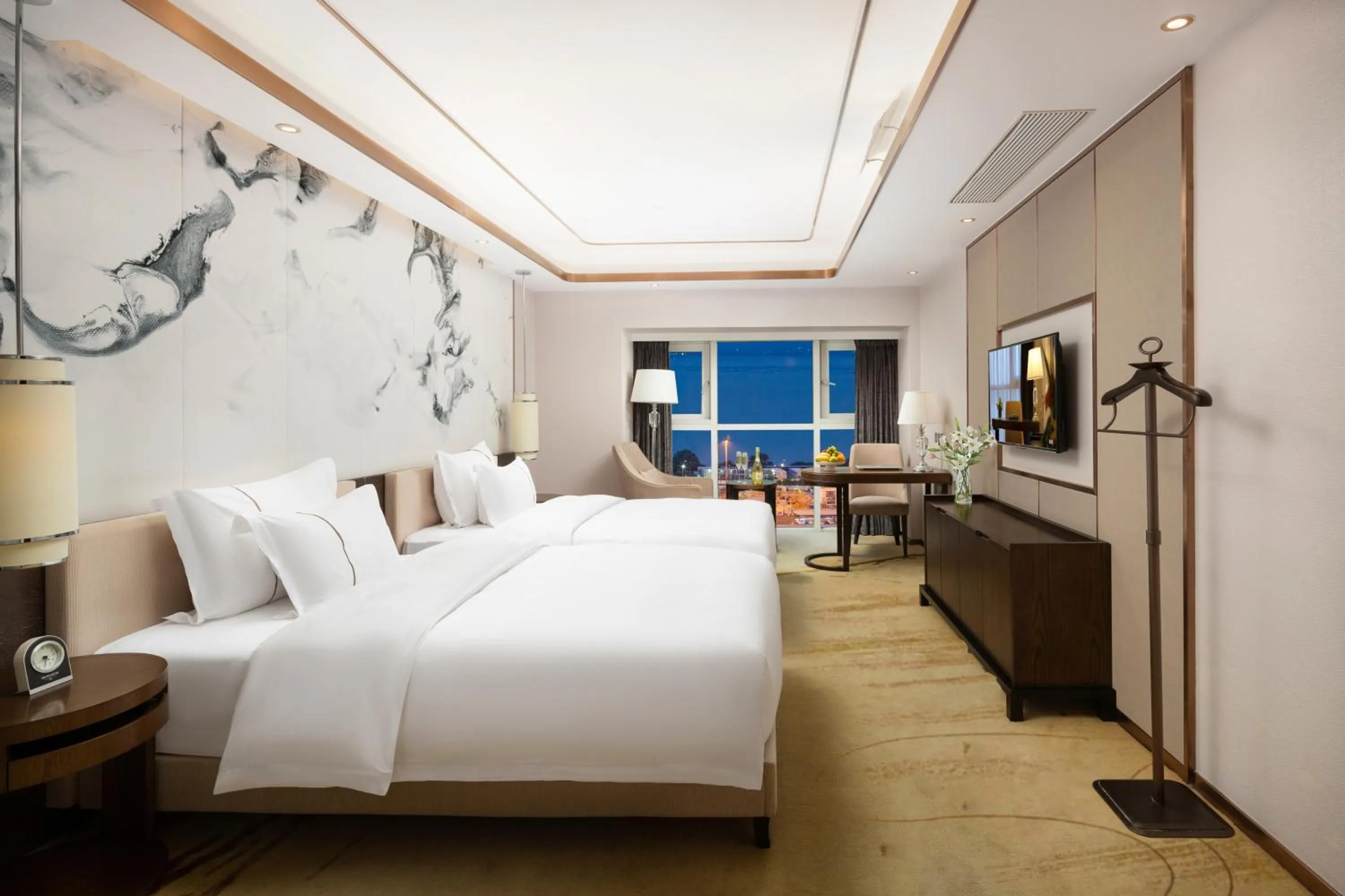 Bed in Shenzhen Bay Hisoar Hotel