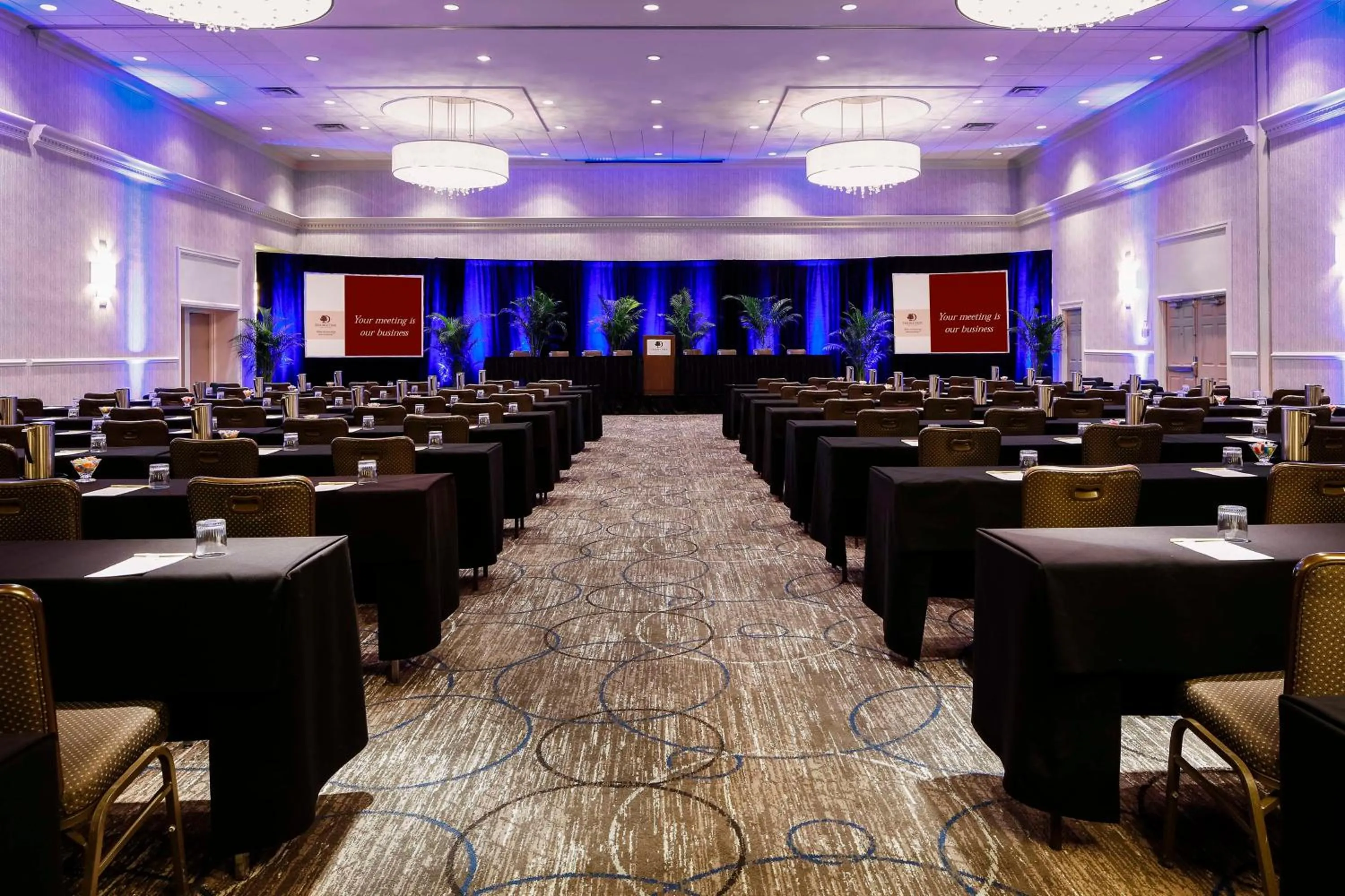 Meeting/conference room in DoubleTree by Hilton Jacksonville Riverfront, FL