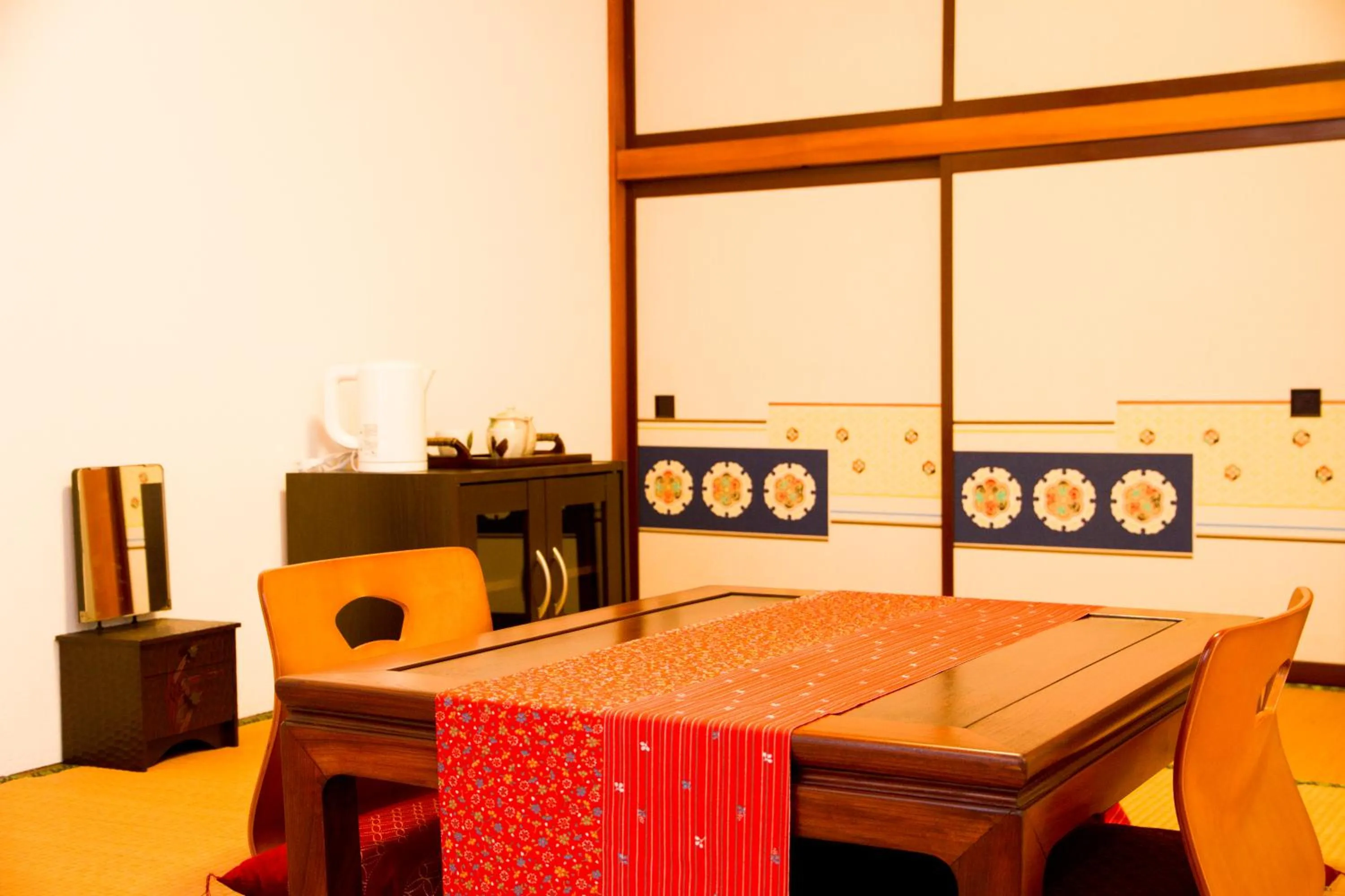 Photo of the whole room in Guesthouse Fujinokura Kawaguchiko Ekimaeten