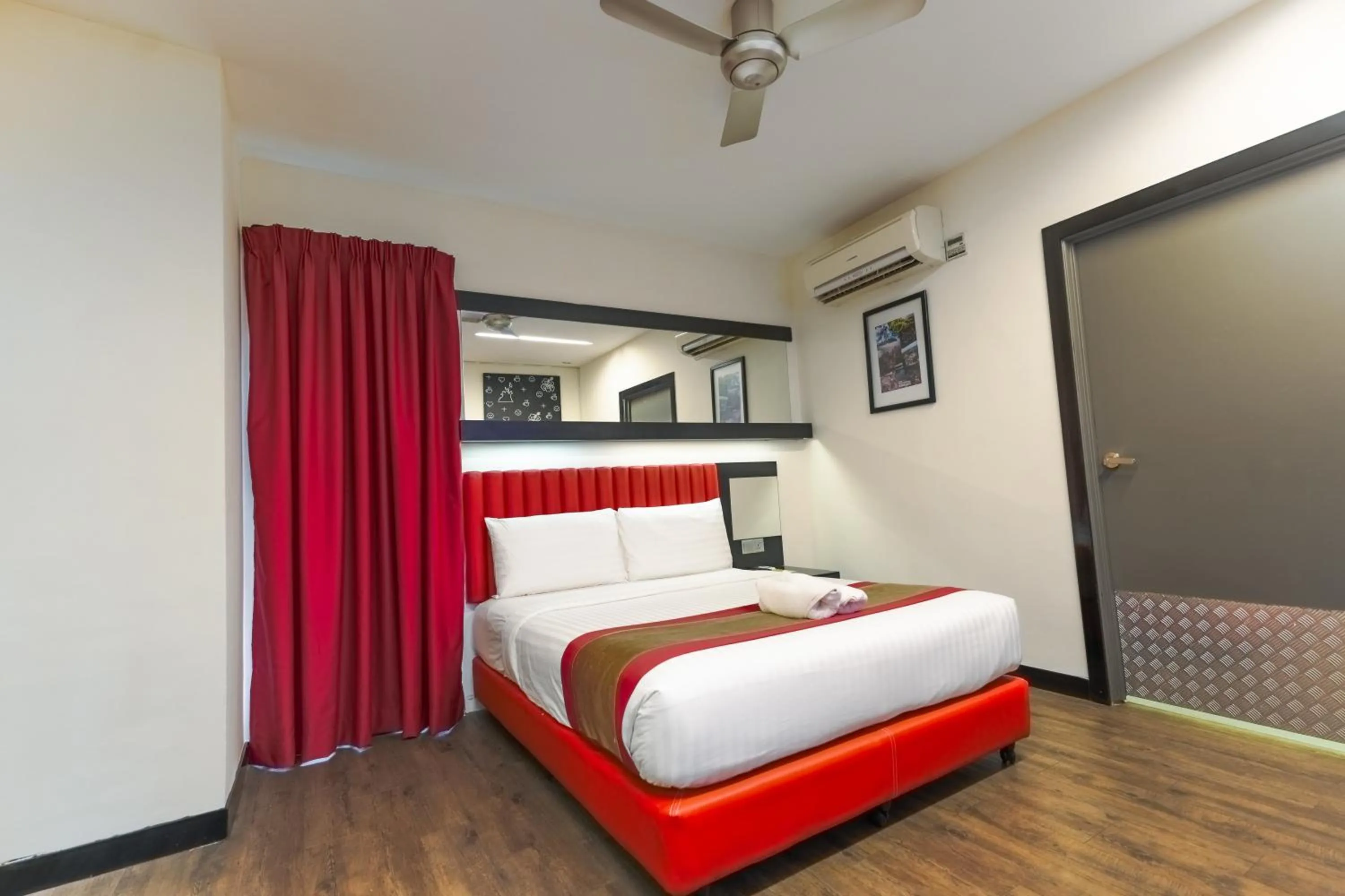 Bedroom, Bed in Lazdana Hotel Kuala Lumpur