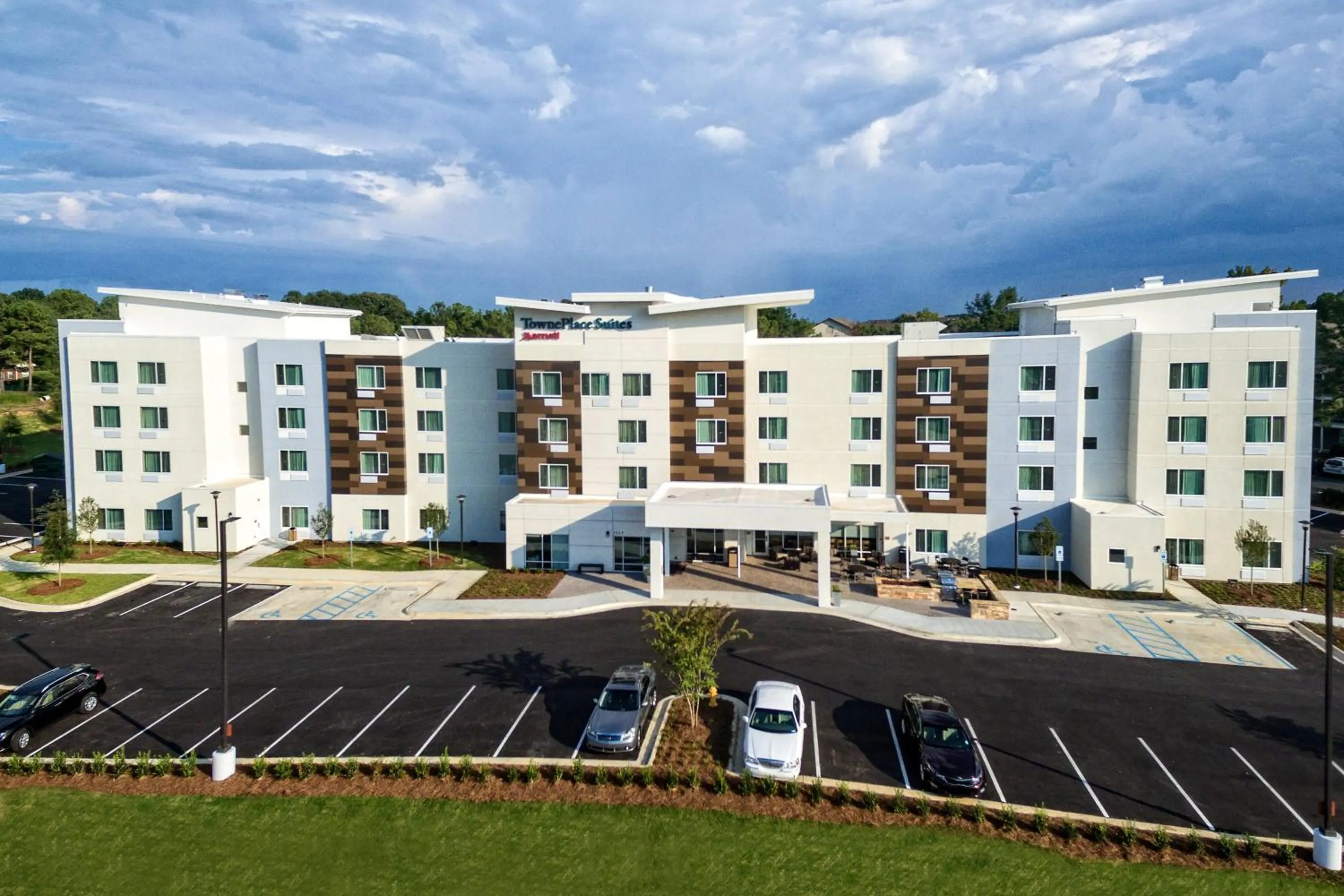 Property building in TownePlace Suites by Marriott Auburn University Area