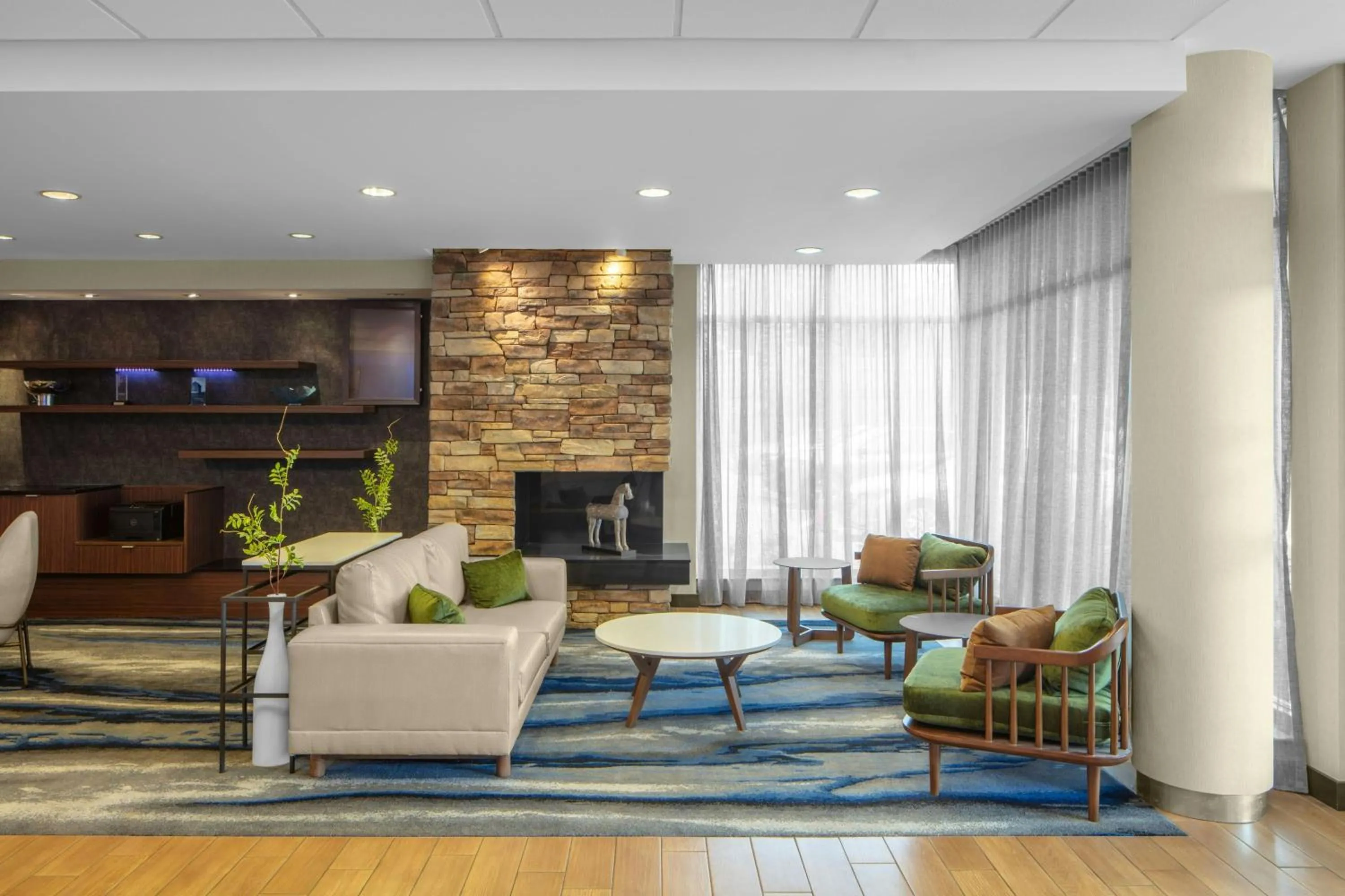 Lobby or reception in Fairfield Inn & Suites by Marriott Geneva Finger Lakes