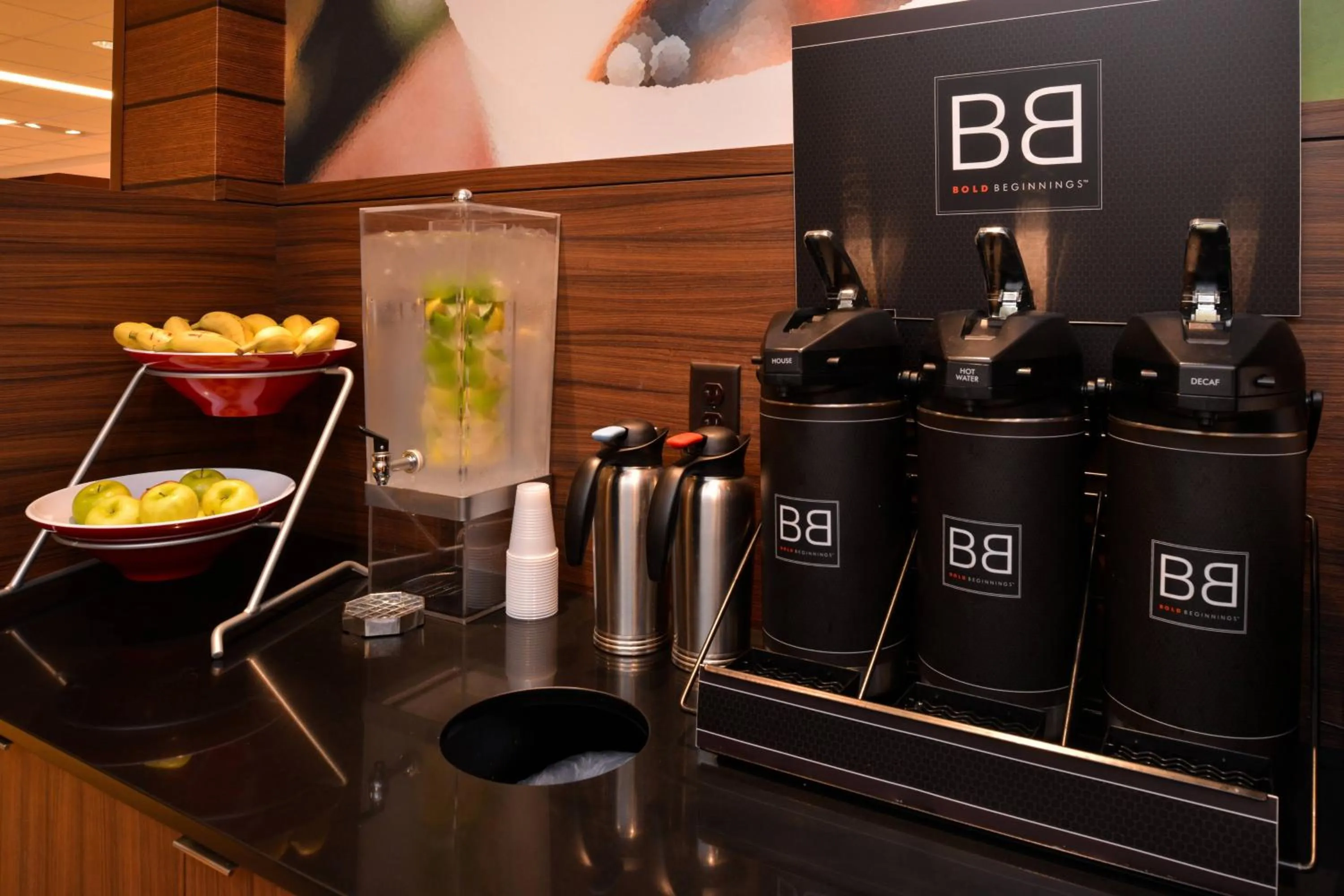 Breakfast in Fairfield Inn & Suites by Marriott Plymouth White Mountains