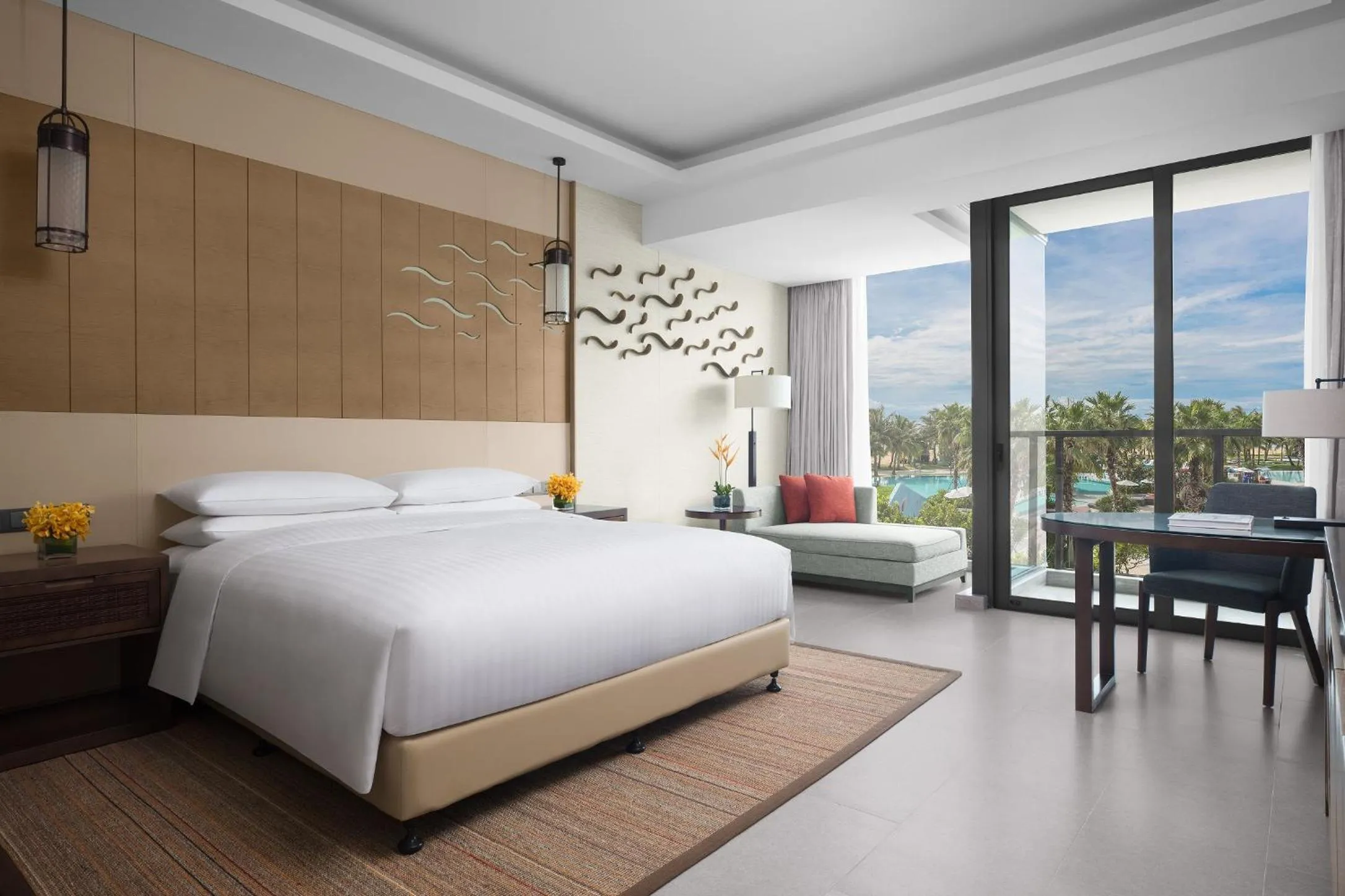 Bed in Marriott Resort Xiangshui Bay