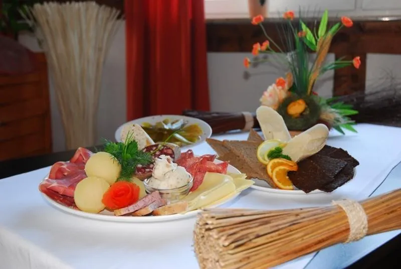 Restaurant/places to eat in Hotel Rosenhof