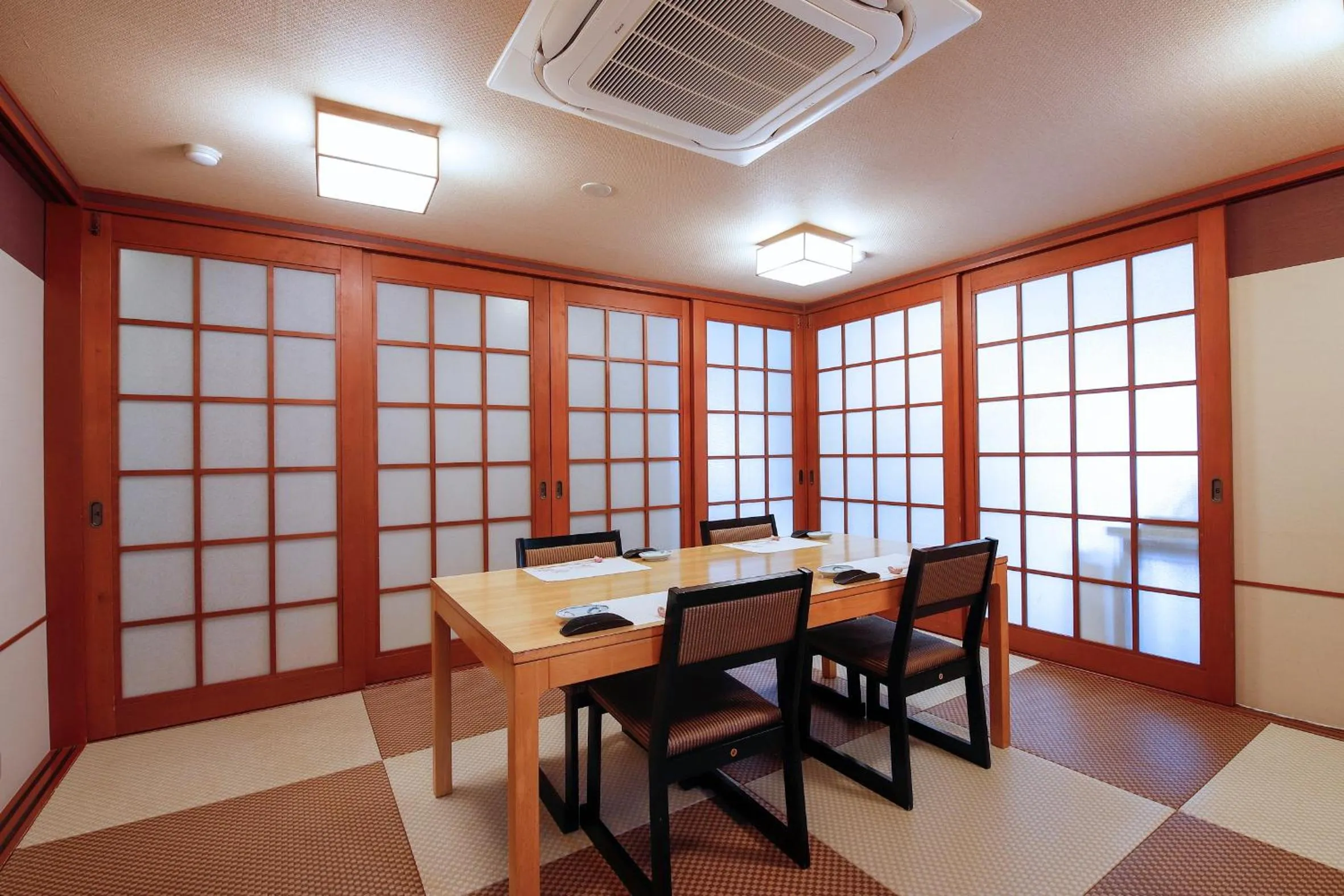 Restaurant/places to eat in Uminoniwa