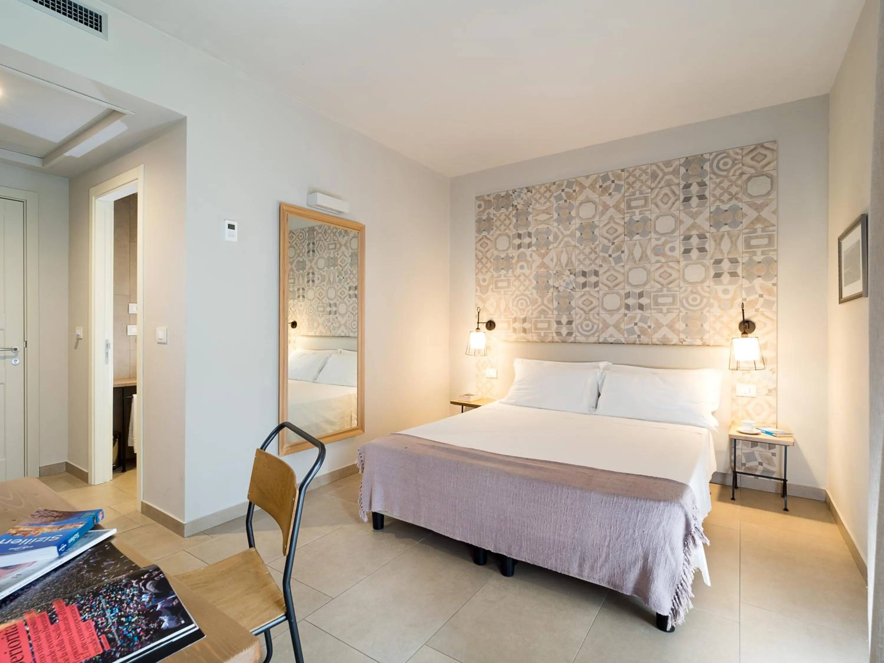 Photo of the whole room, Bed in Rocca dei Saraceni