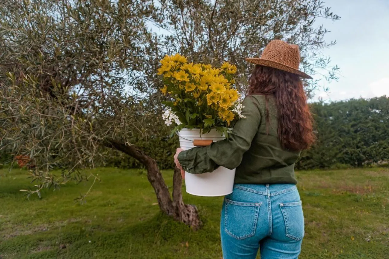 People in Rocca dei Saraceni