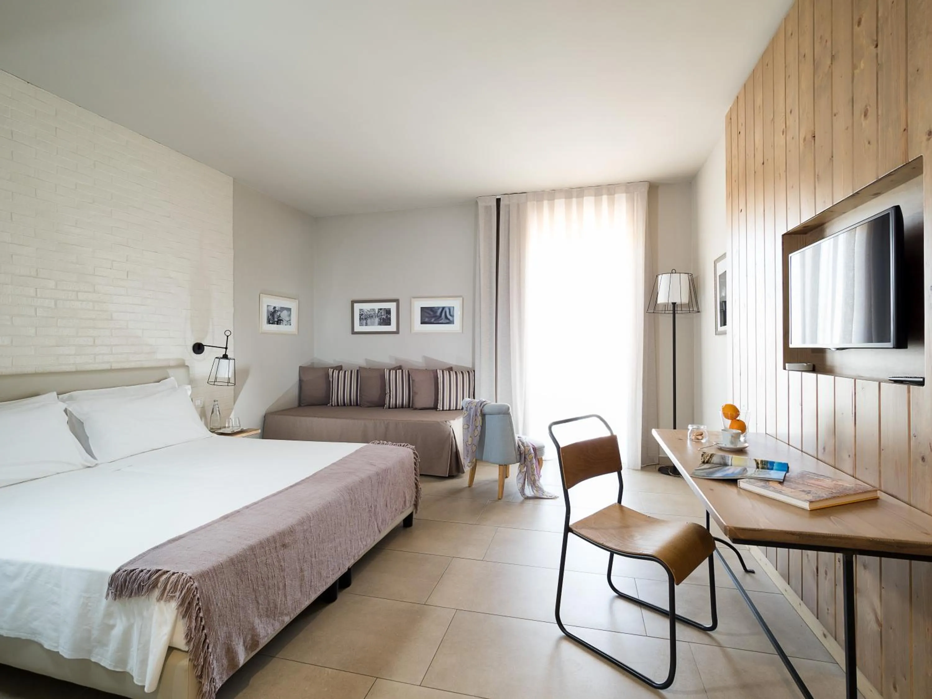 Photo of the whole room, Bed in Rocca dei Saraceni