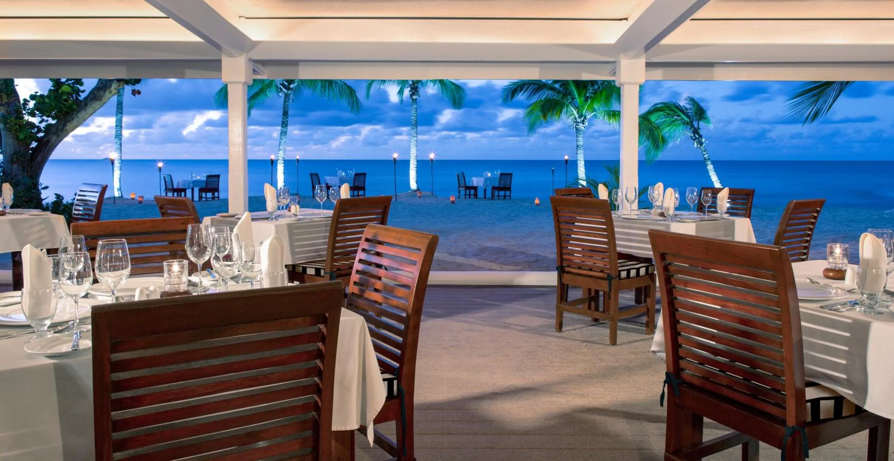 Restaurant/places to eat in Galley Bay Resort & Spa