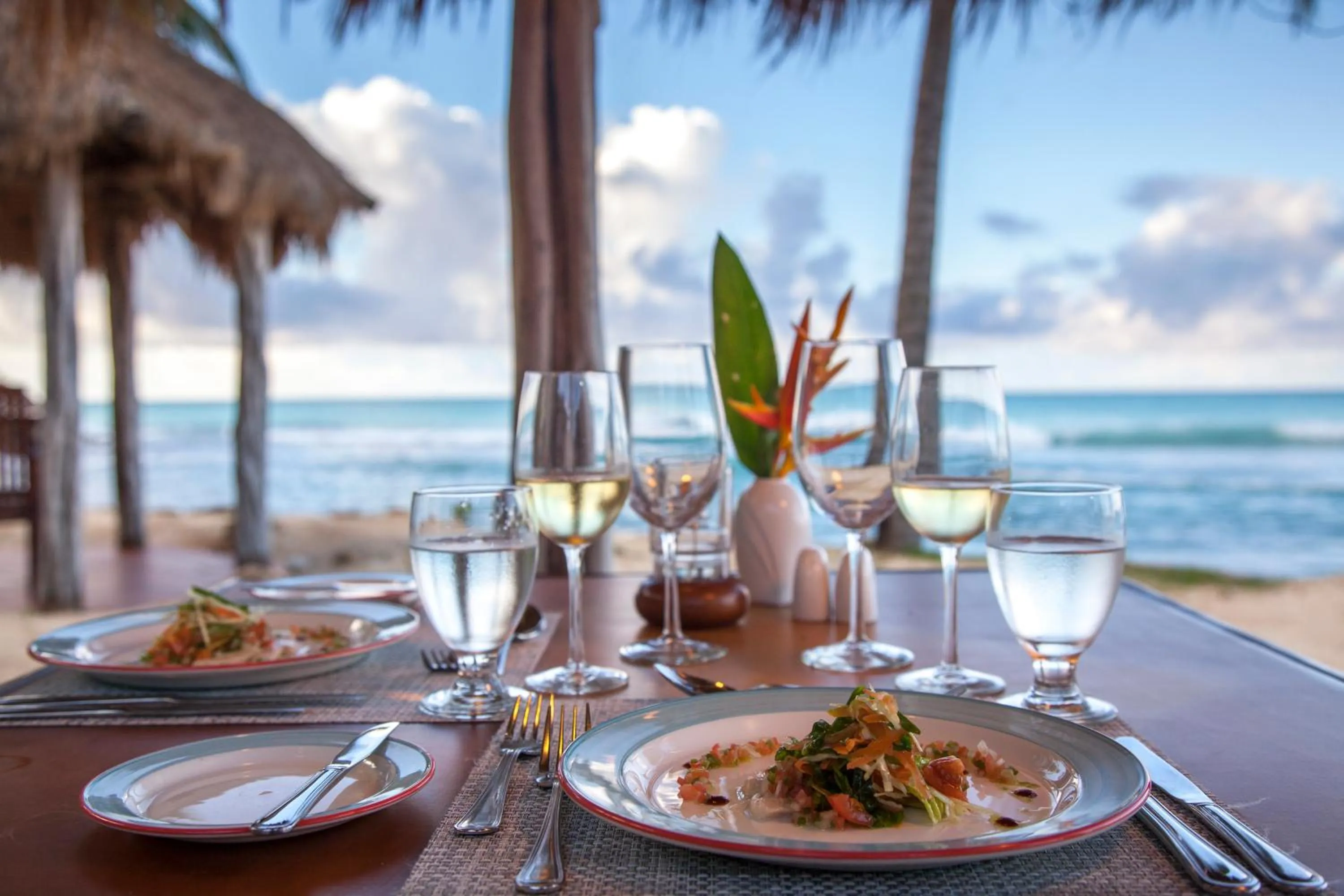 Restaurant/places to eat in Galley Bay Resort & Spa