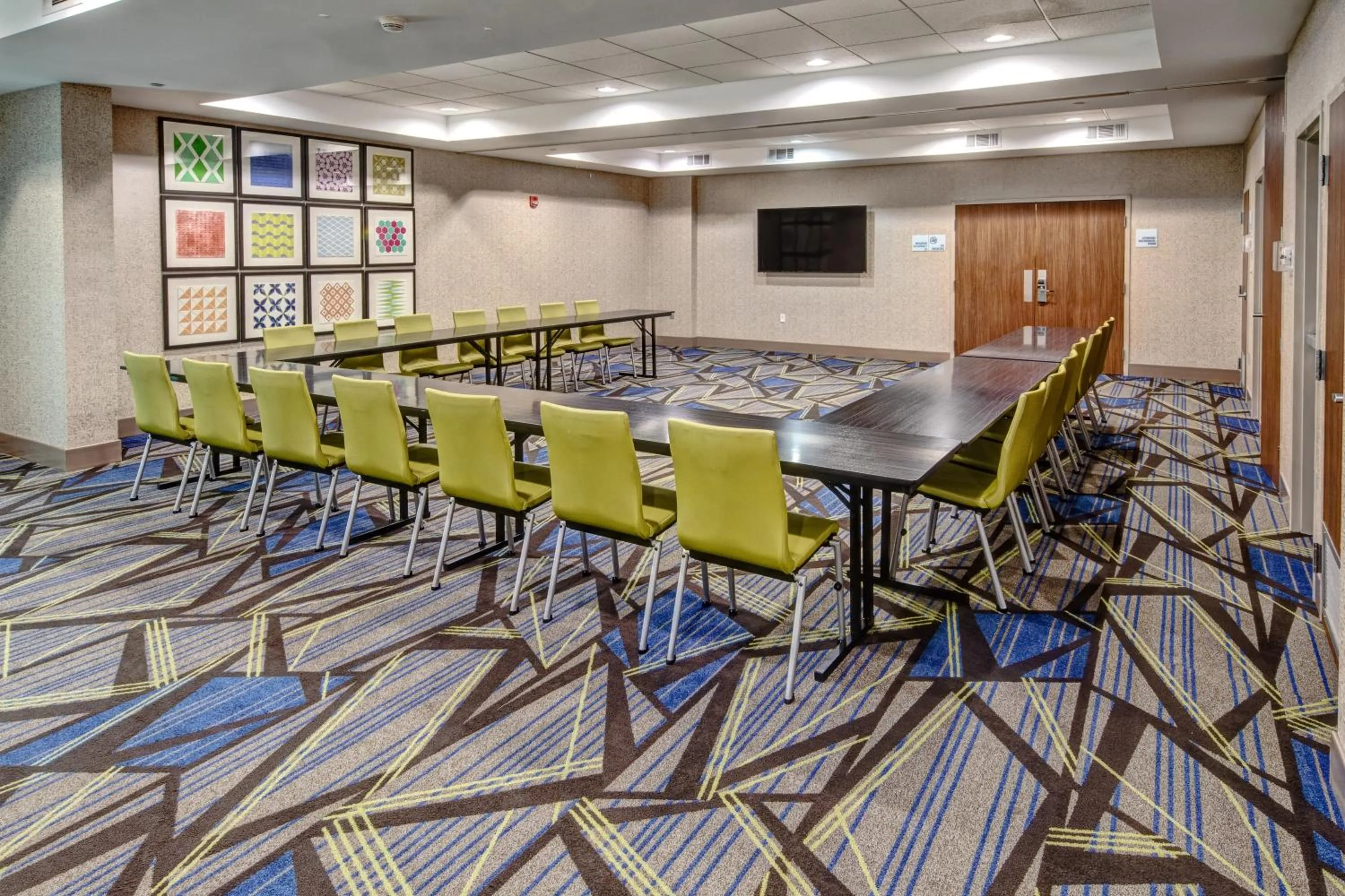 Meeting/conference room in Holiday Inn Express Hotel & Suites Memphis Southwind by IHG