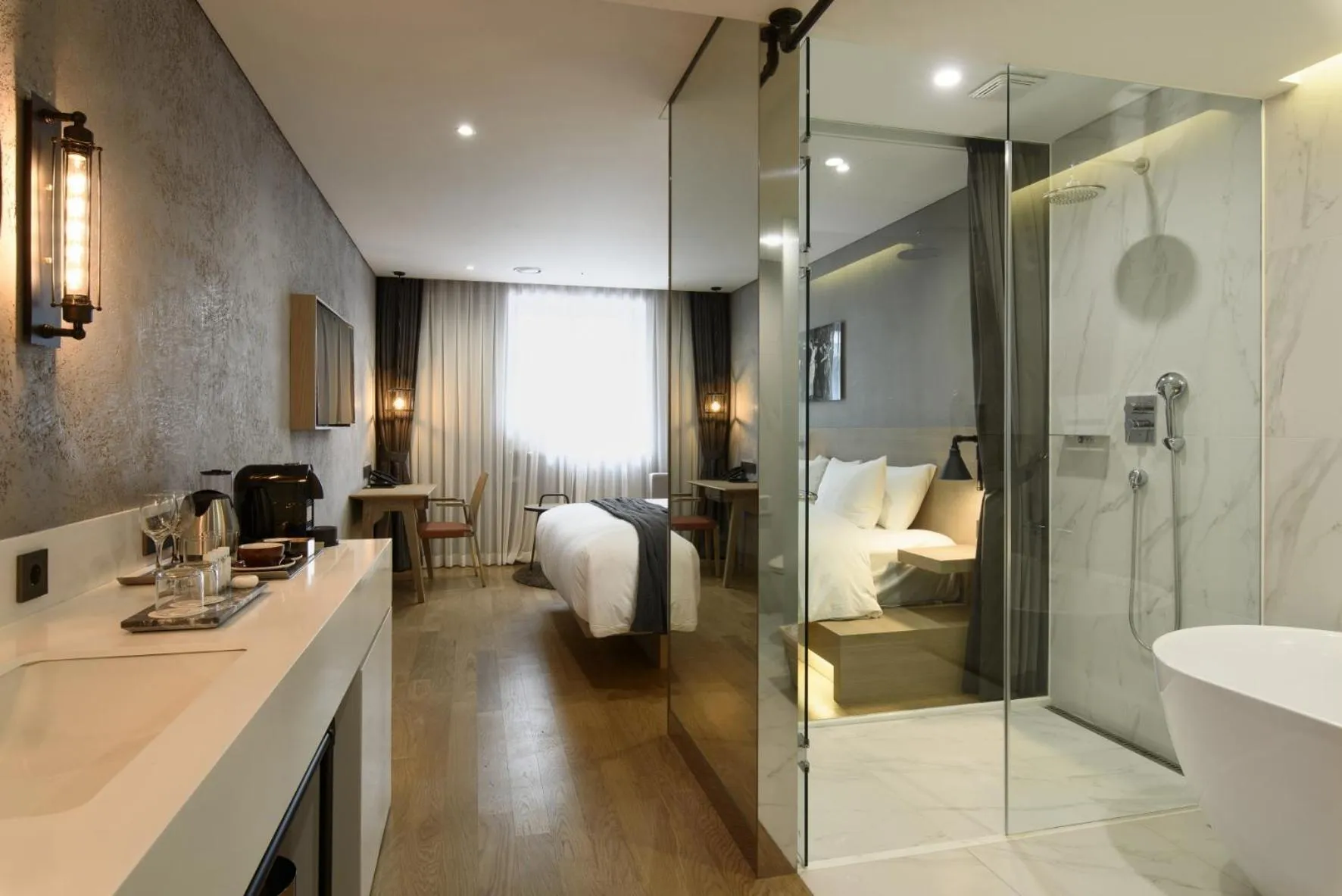 Bathroom, Bed in Hotel28 Myeongdong