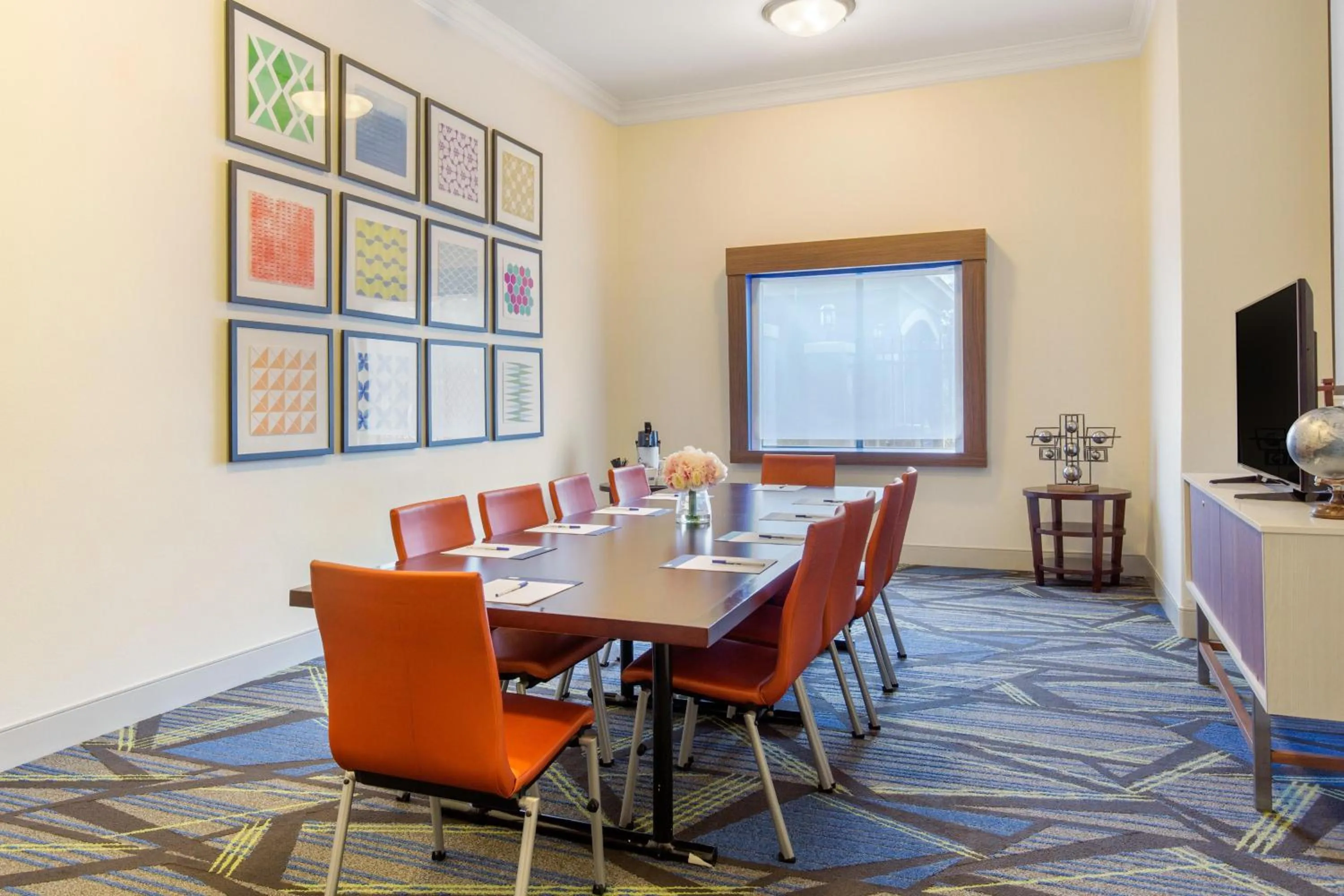Meeting/conference room in Holiday Inn Express Houston-Alvin by IHG
