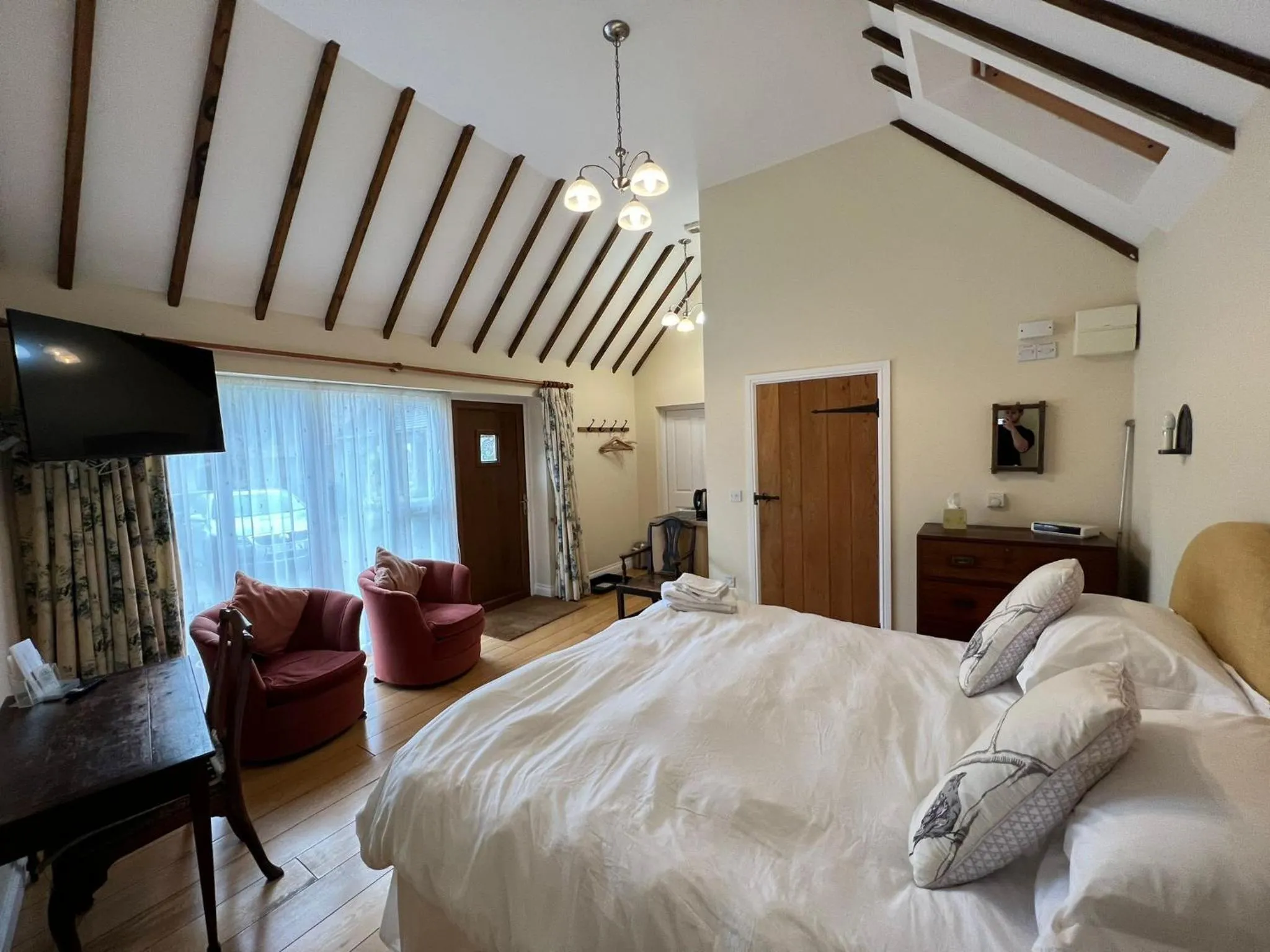 Bedroom, Bed in Church Hill Farm