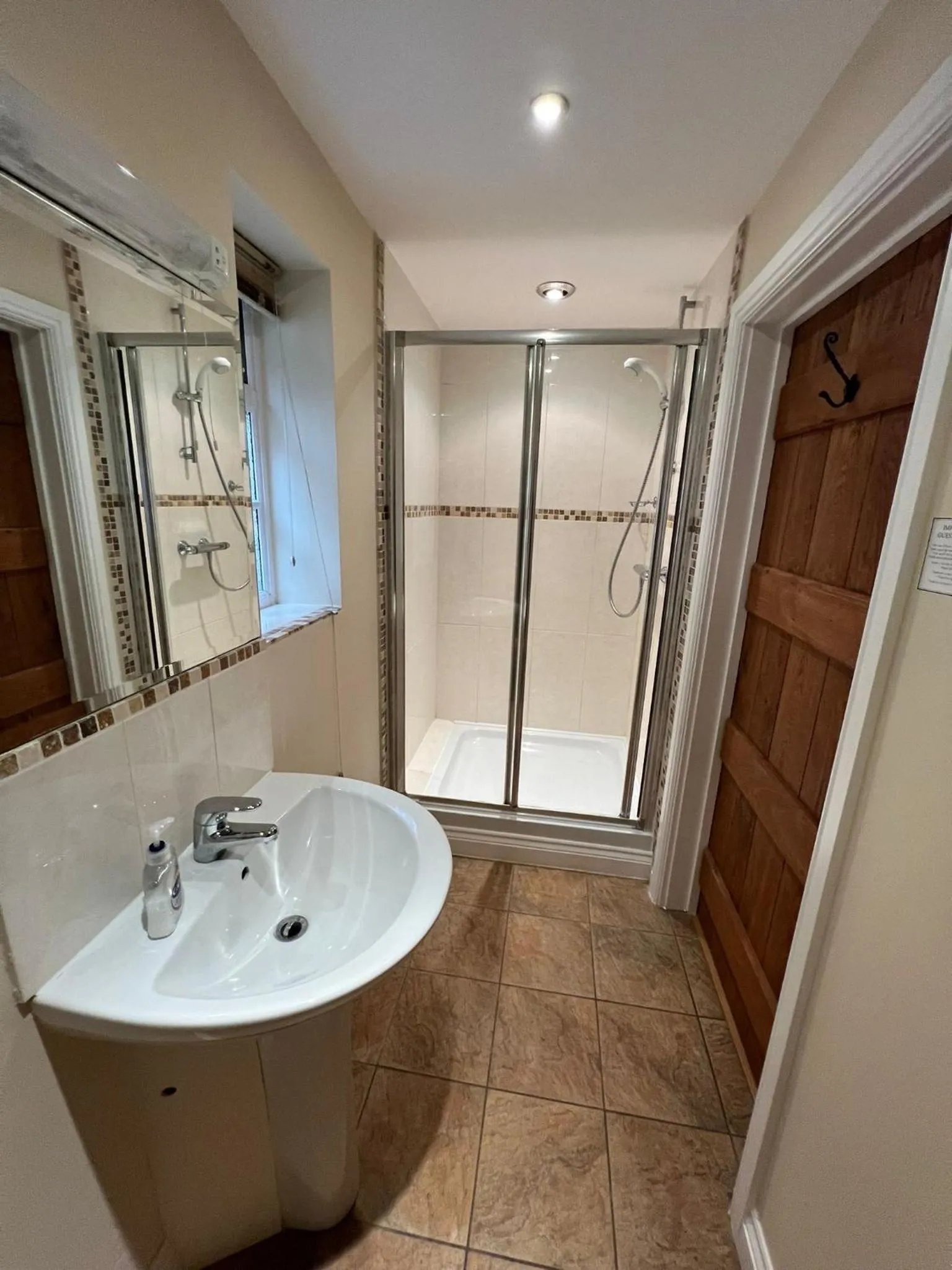 Shower in Church Hill Farm