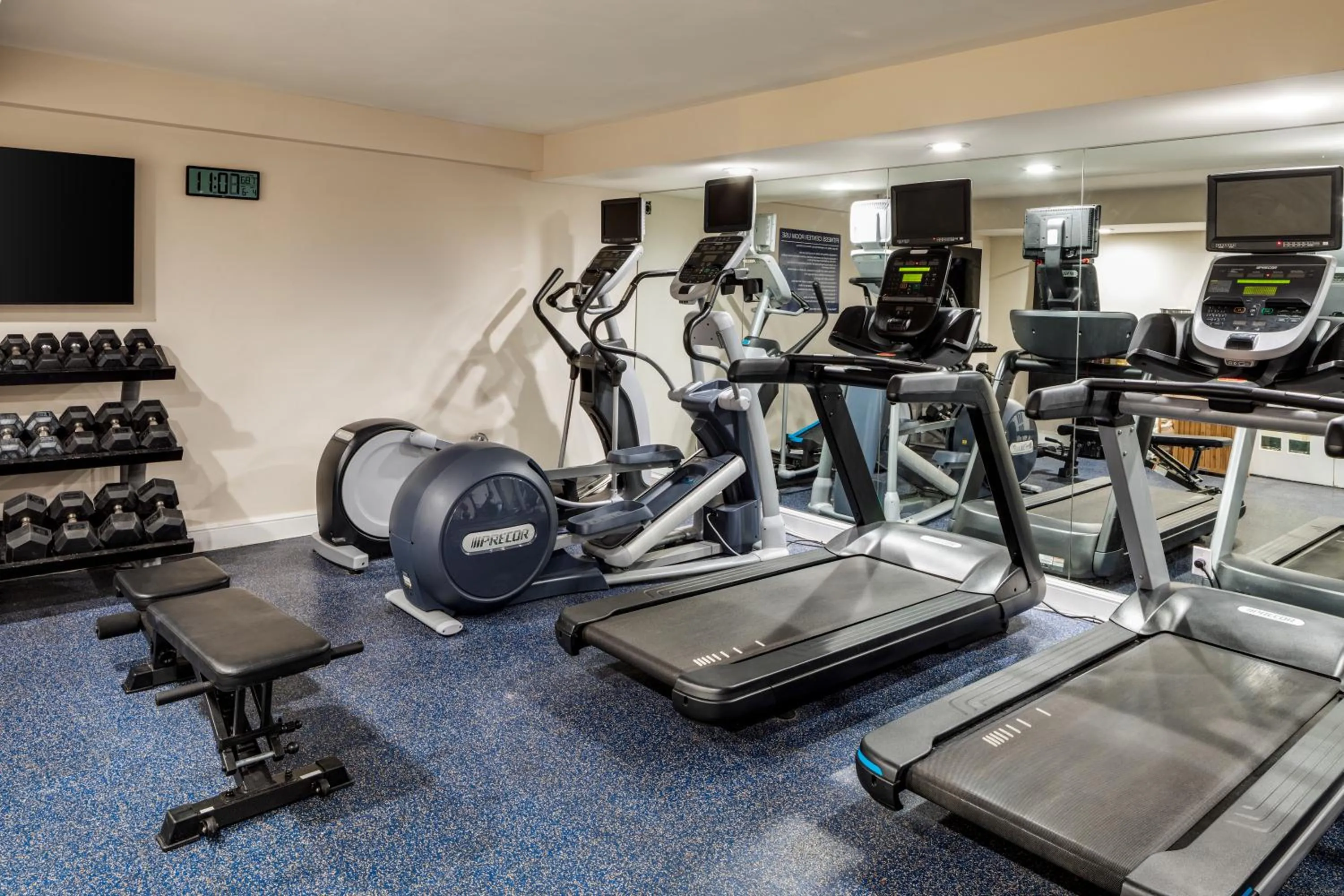 Fitness centre/facilities in Delray Sands Resort
