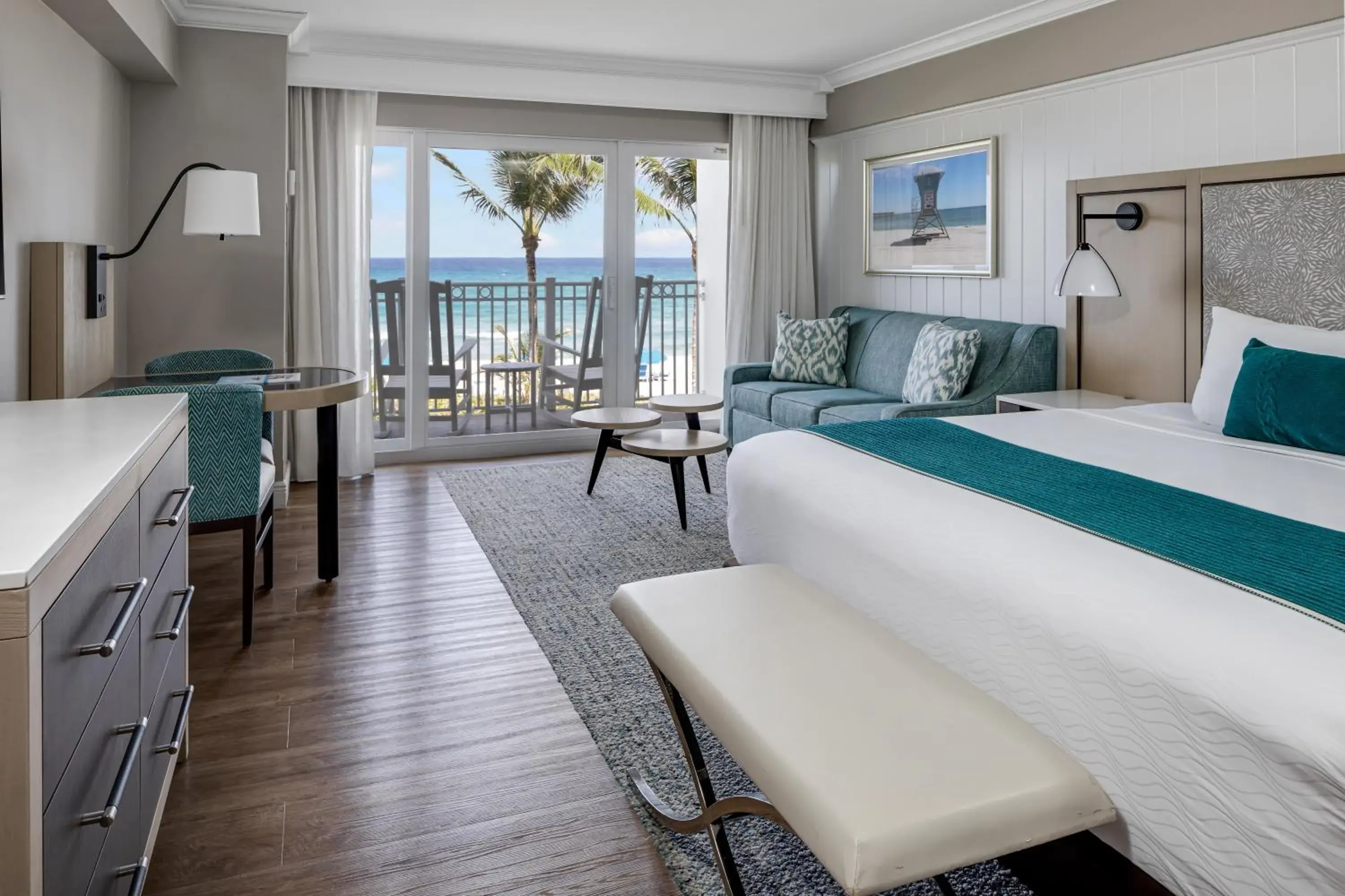 King Room - Oceanfront in Delray Sands Resort King Room - Oceanfront in Delray Sands Resort